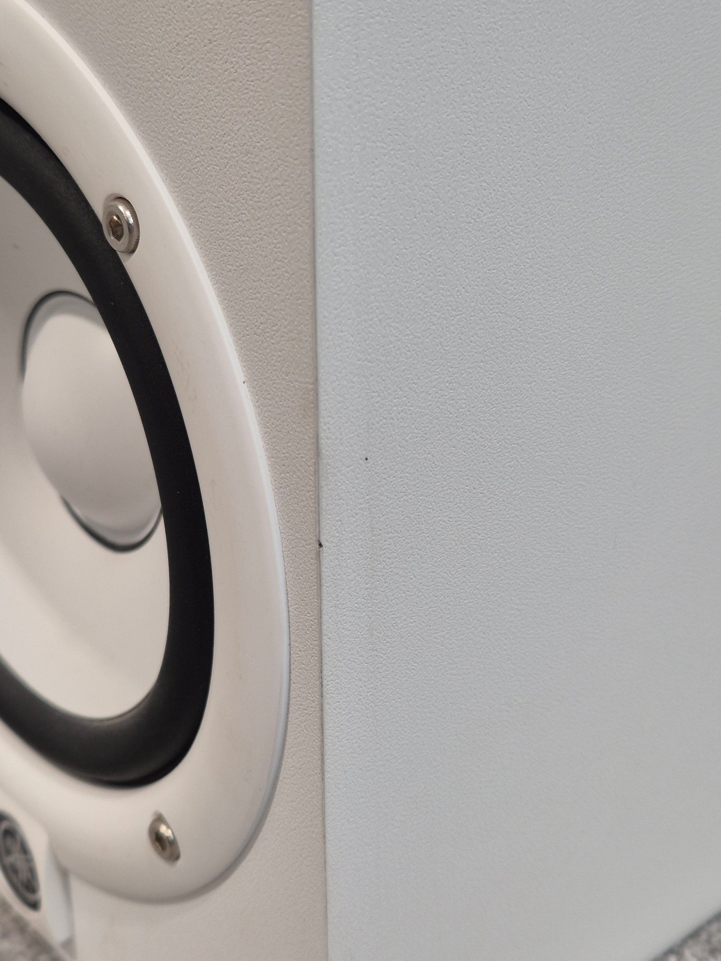 Yamaha H5 Studio Monitor Speakers - 2-Way Bass-Reflex Bi-Amplified - Pair