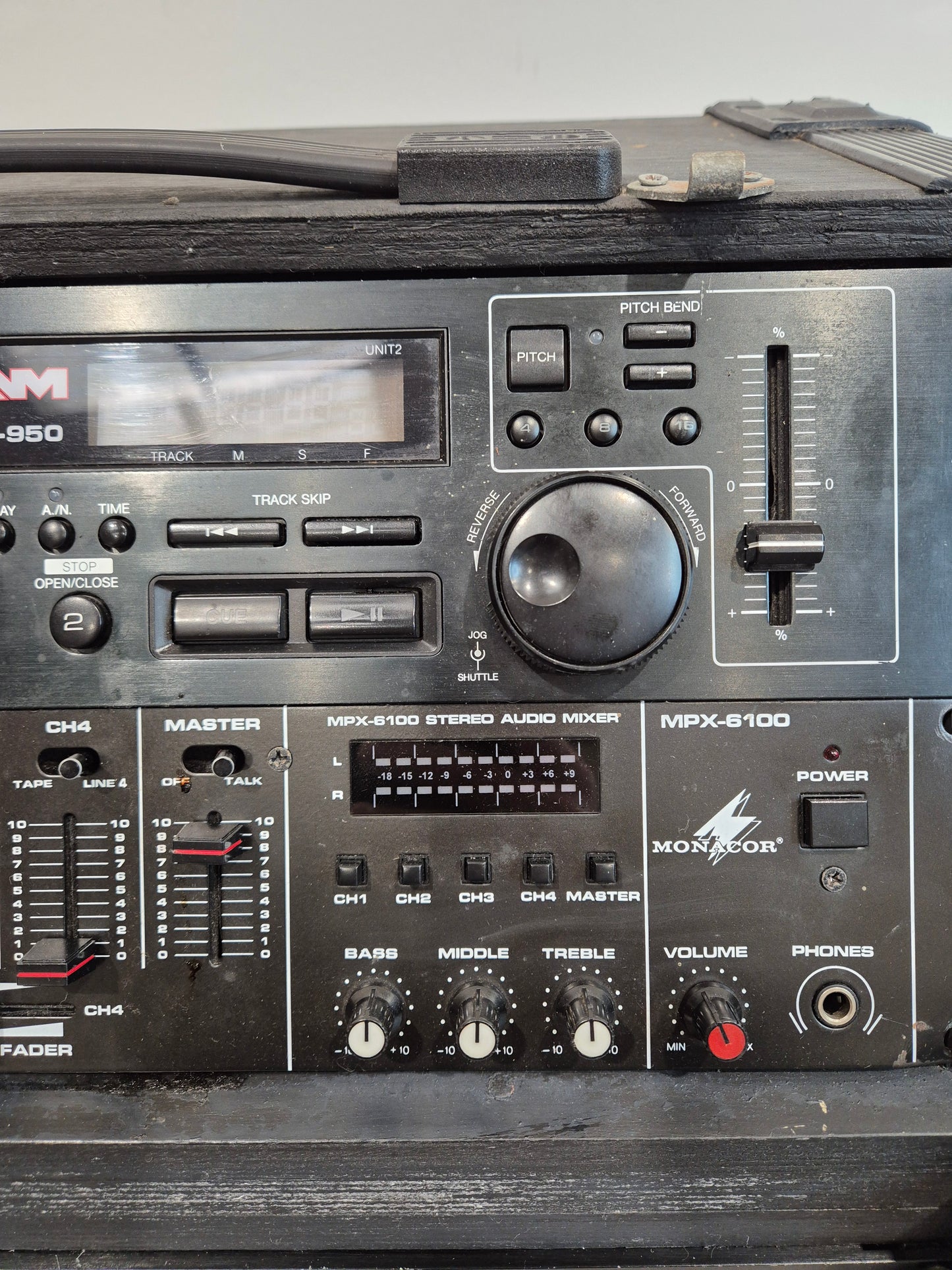 KAM KCD 950 DJ Player - Dual CD Player w/ Wooden Case