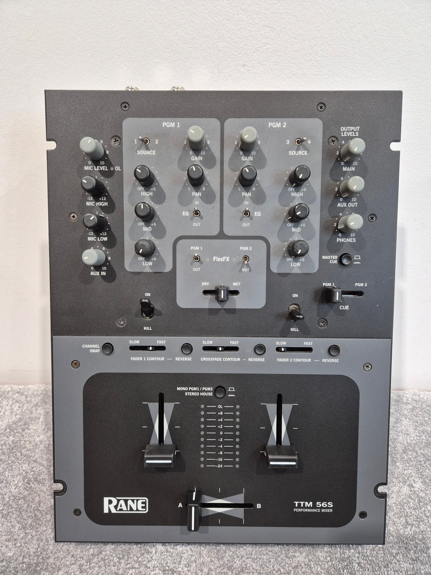 Rane TTM 56S - DJ Performance Mixer - Dual Channel