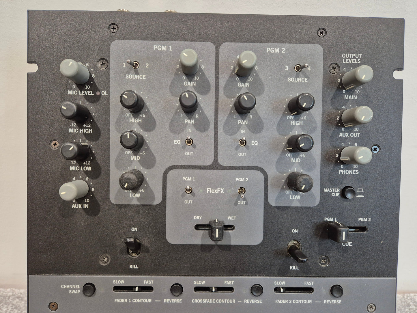 Rane TTM 56S - DJ Performance Mixer - Dual Channel