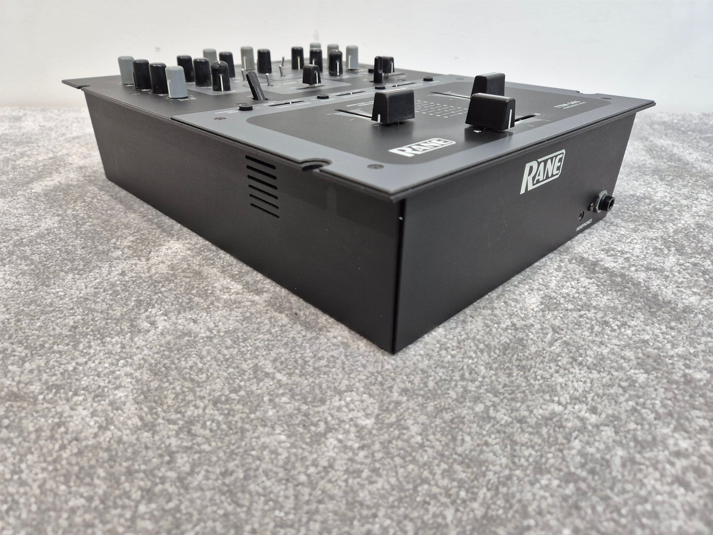 Rane TTM 56S - DJ Performance Mixer - Dual Channel