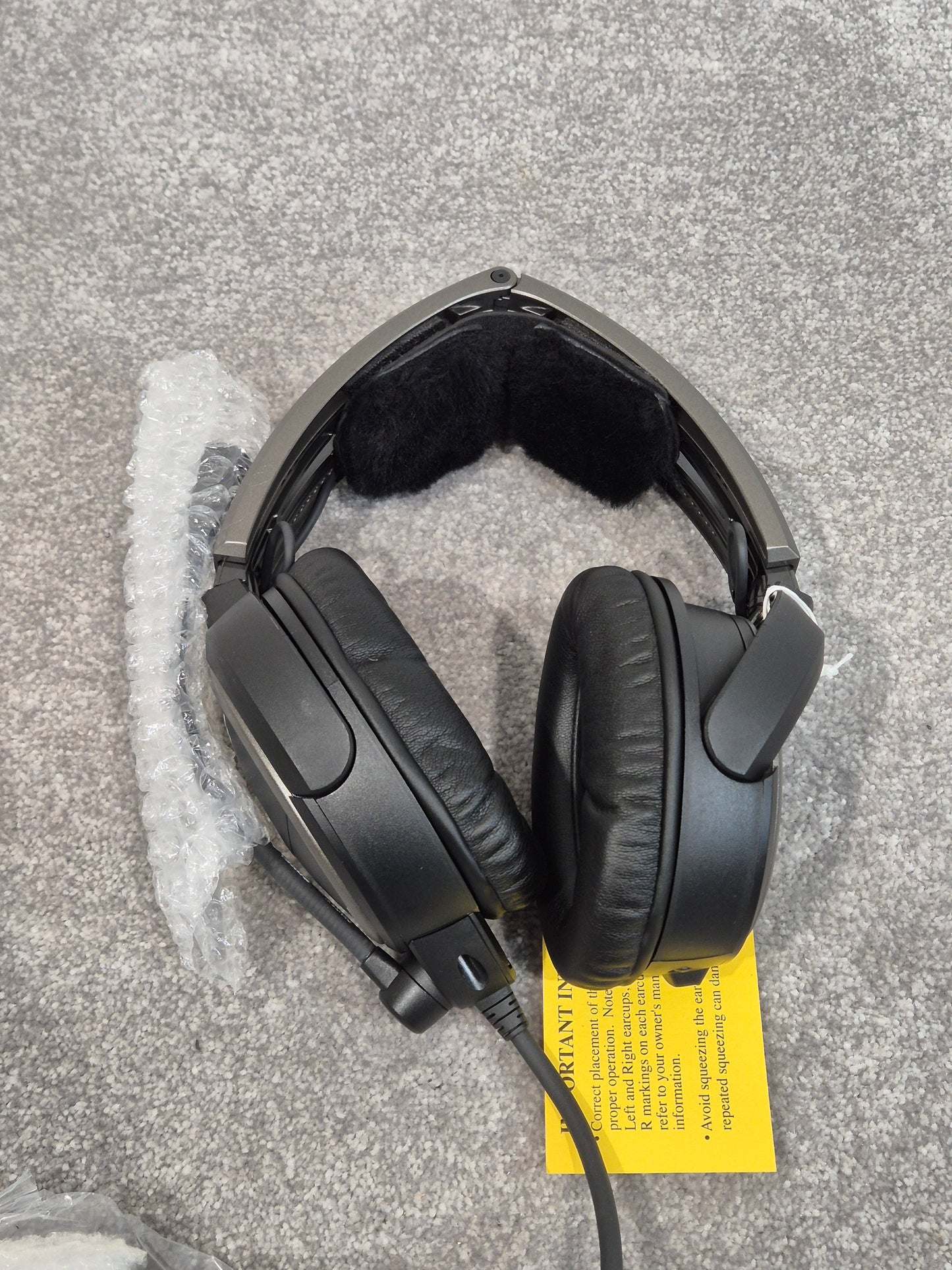 Bose A20 U-174 Plug Aviation Headset w/ Carry Case Open Box New - RRP £999