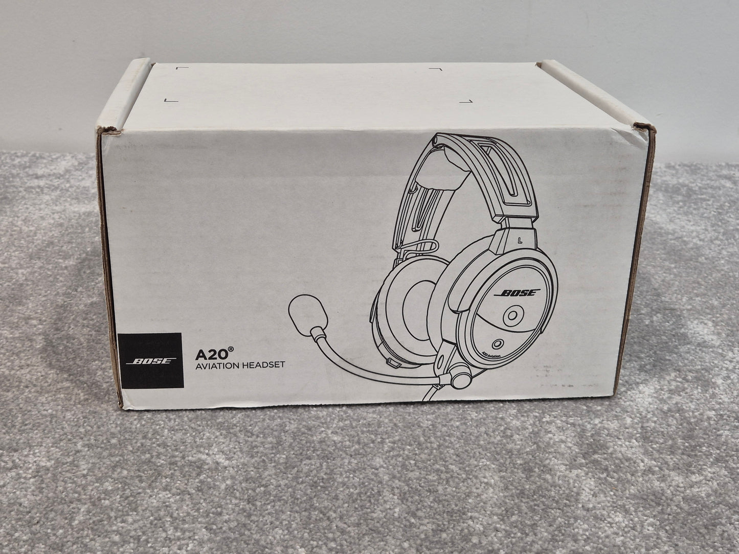 Bose A20 U-174 Plug Aviation Headset w/ Carry Case Open Box New - RRP £999