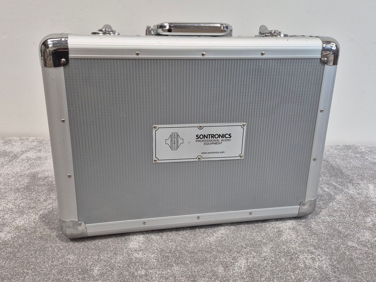 Sontronics Aria Condenser Microphone - Cardioid Pattern, Gold-Sputtered Diaphragm - Excellent w/ Power Supply & Hard Case & Mic holder