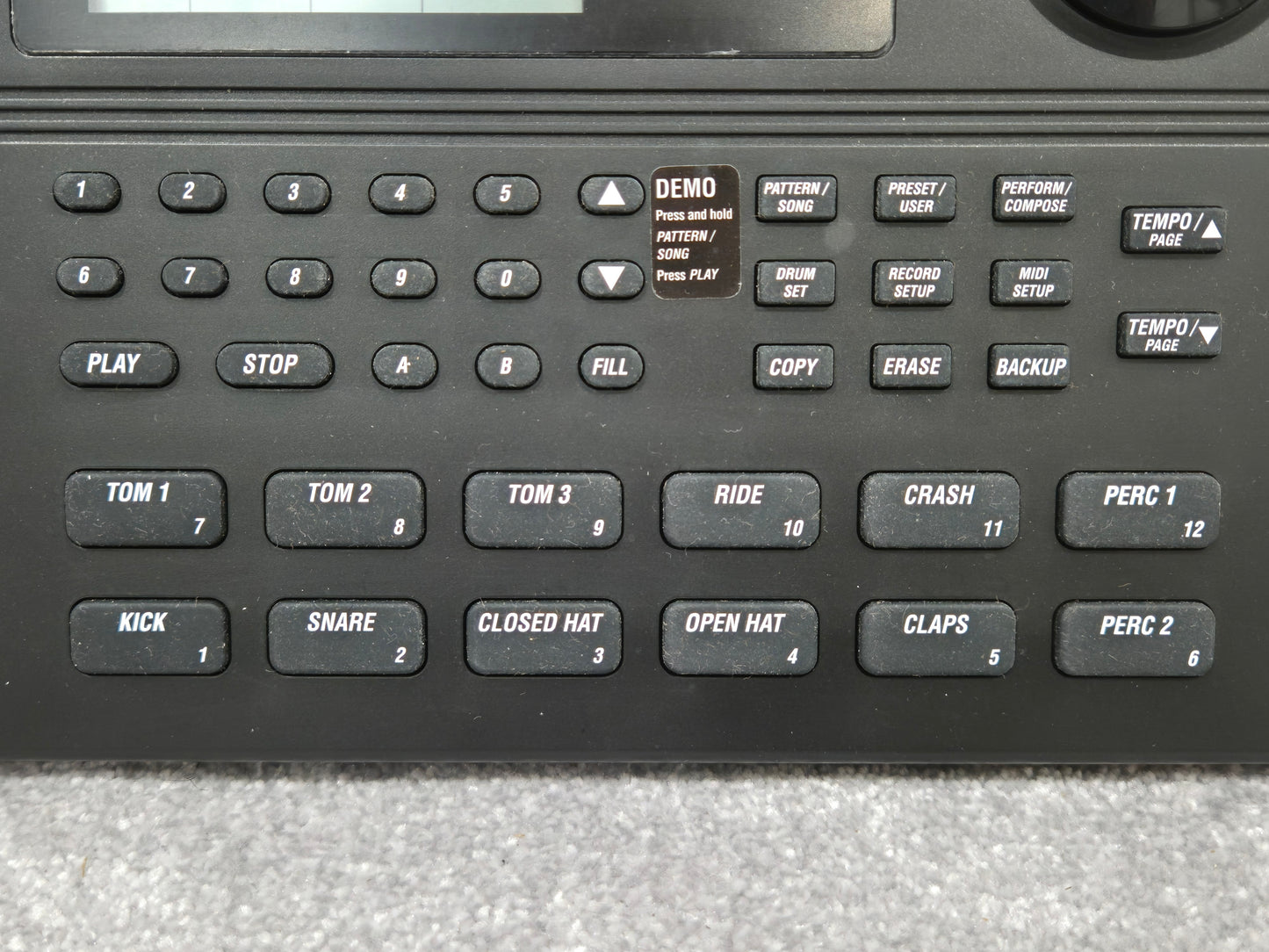 Alesis SR16 - Classic Drum Machine w/ Original Box