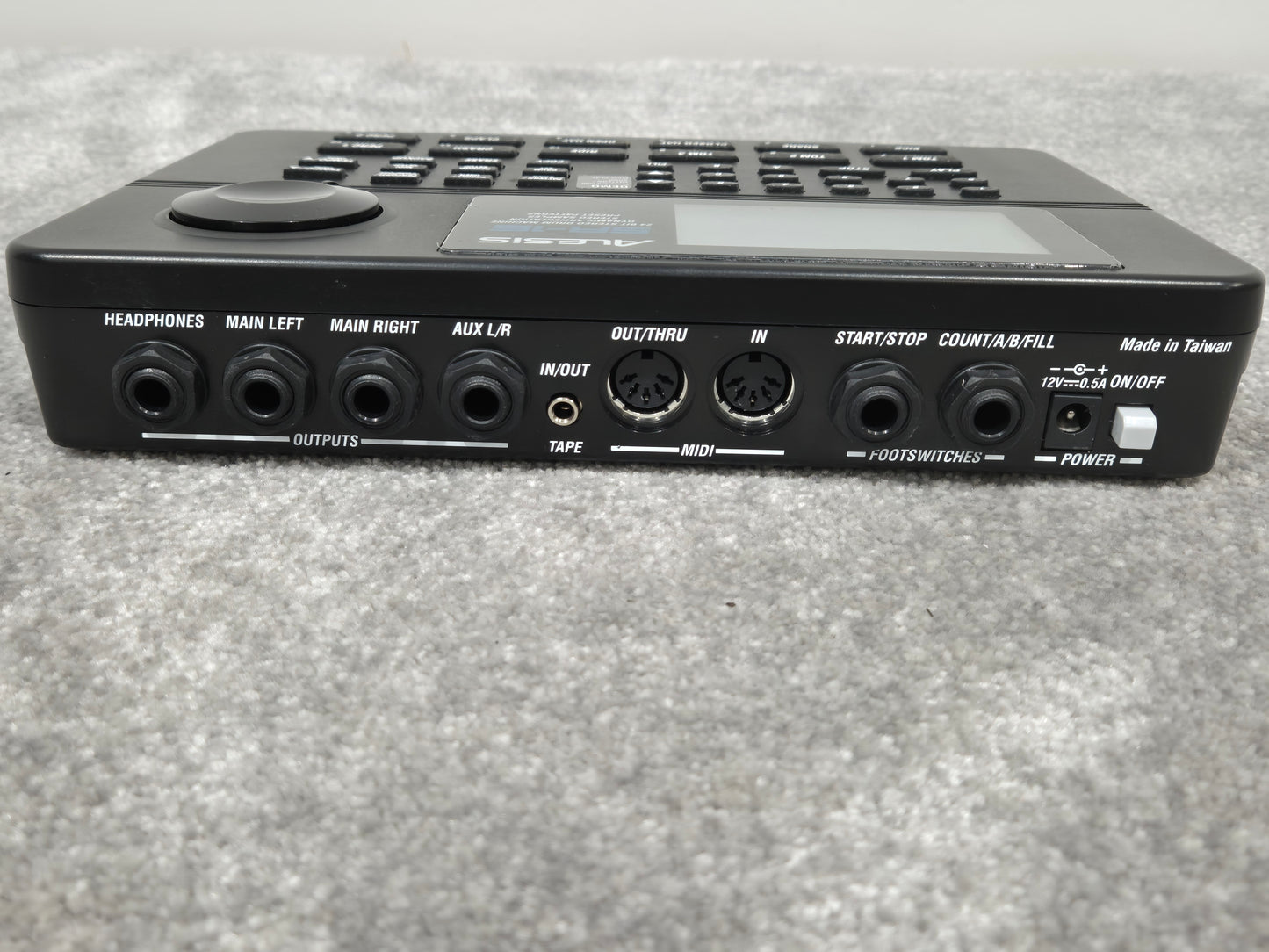 Alesis SR16 - Classic Drum Machine w/ Original Box