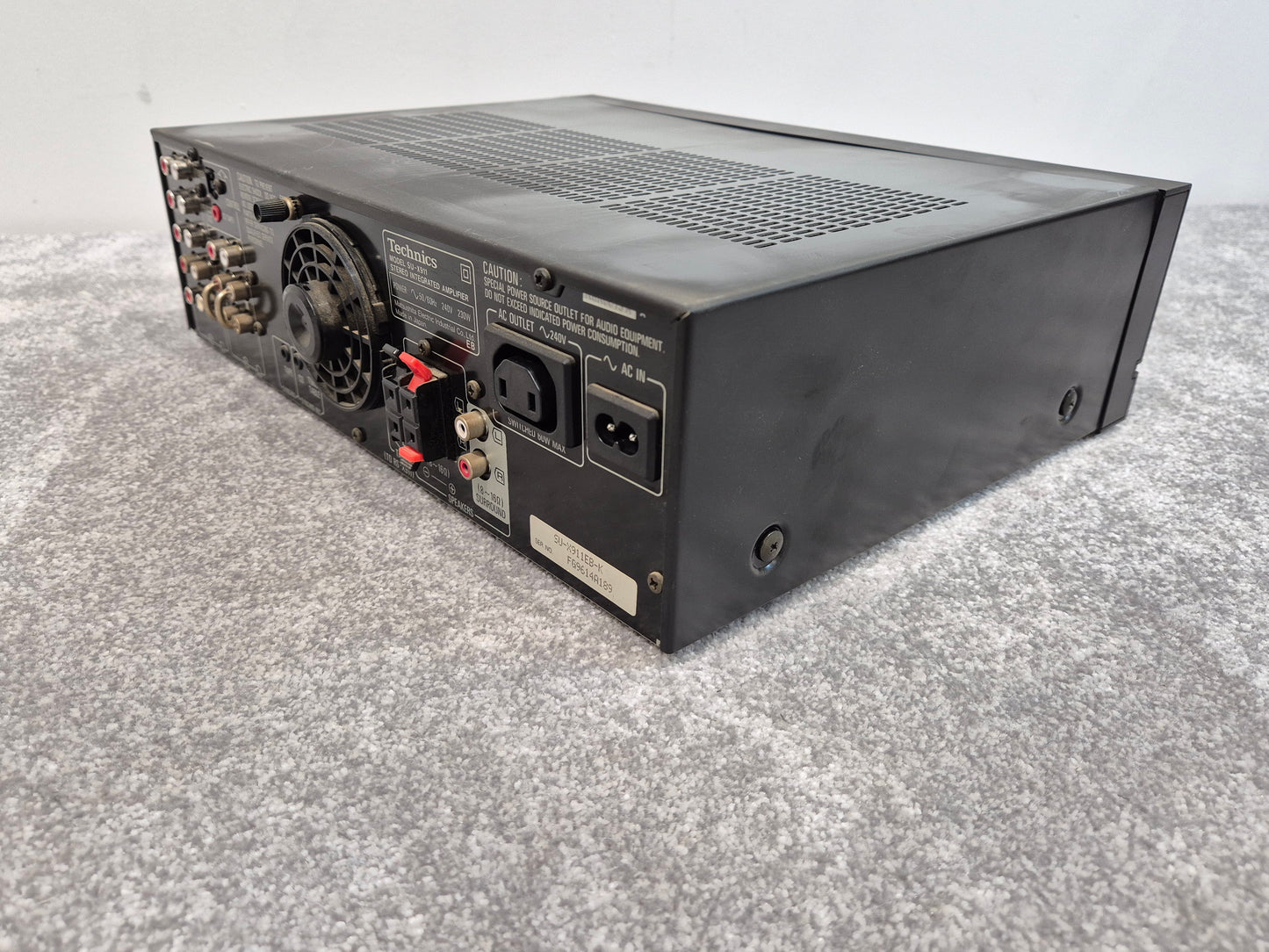 Technics SU-X911 - Stereo Integrated Amplifier w/ Remote Control