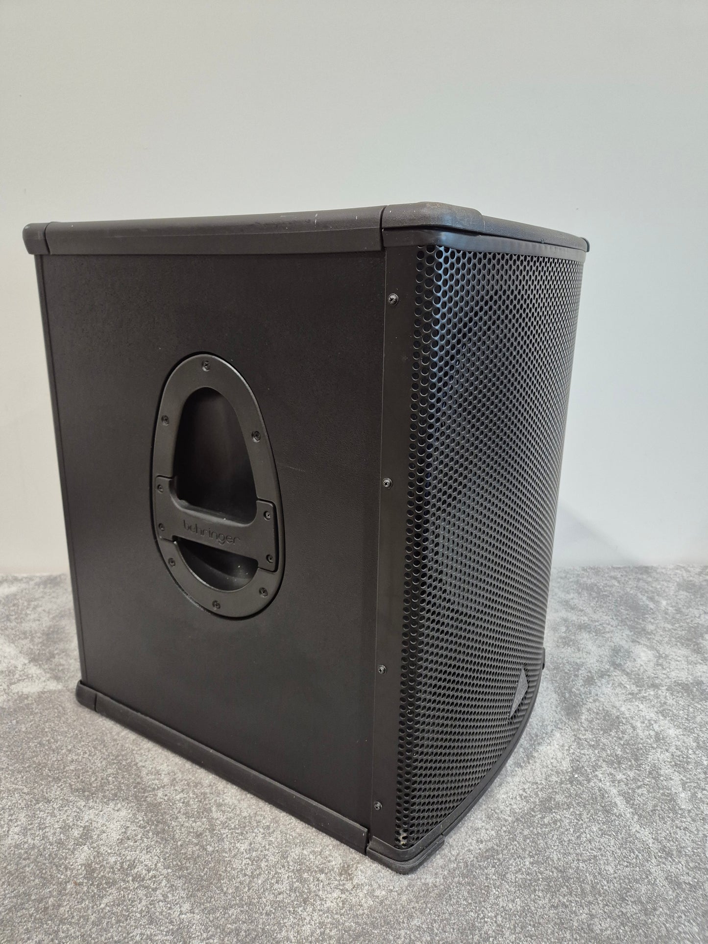 Behringer EUROLIVE B1500XP - 3000-watt High-Performance Active PA Subwoofer RRP £399