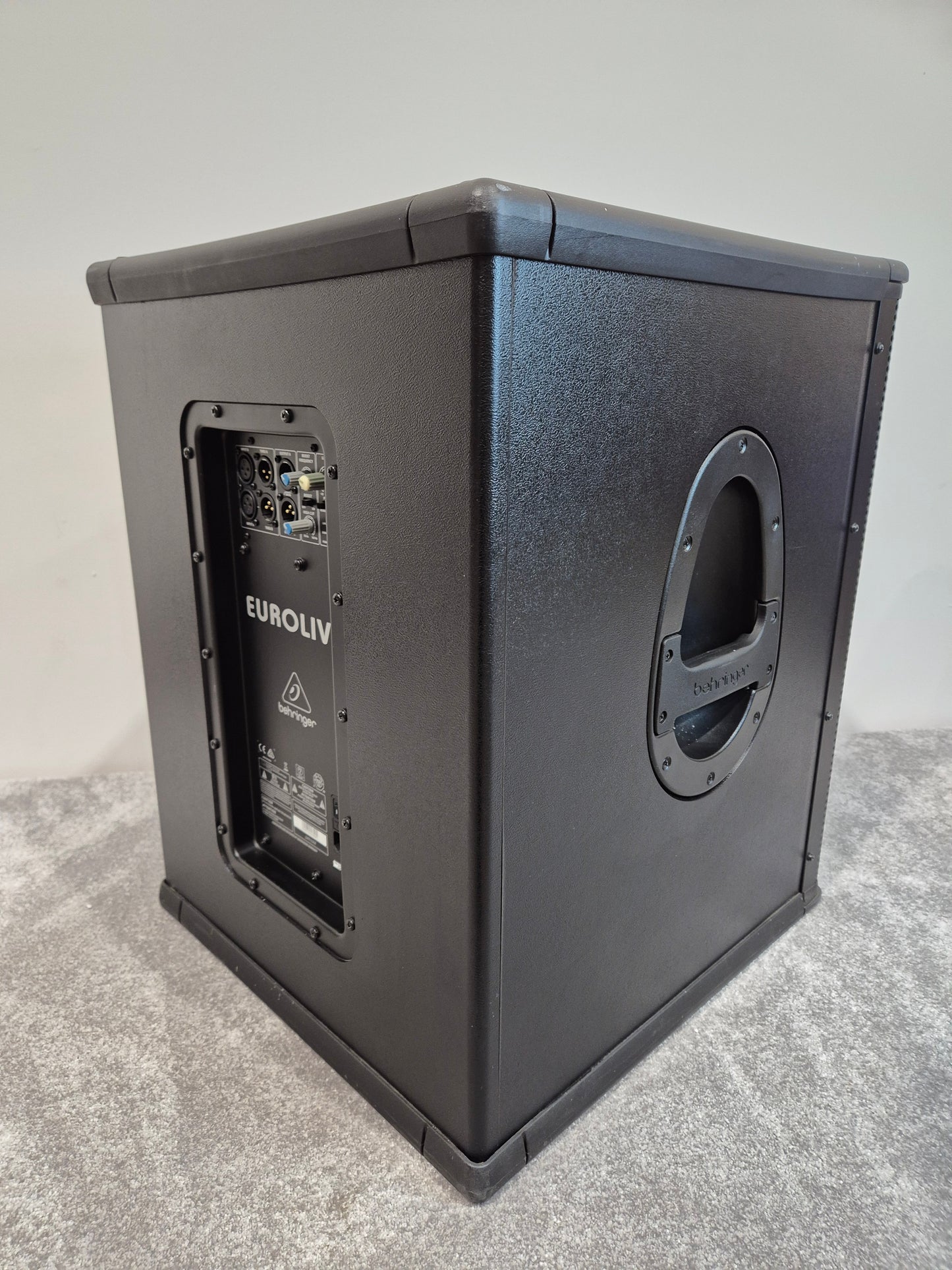 Behringer EUROLIVE B1500XP - 3000-watt High-Performance Active PA Subwoofer RRP £399