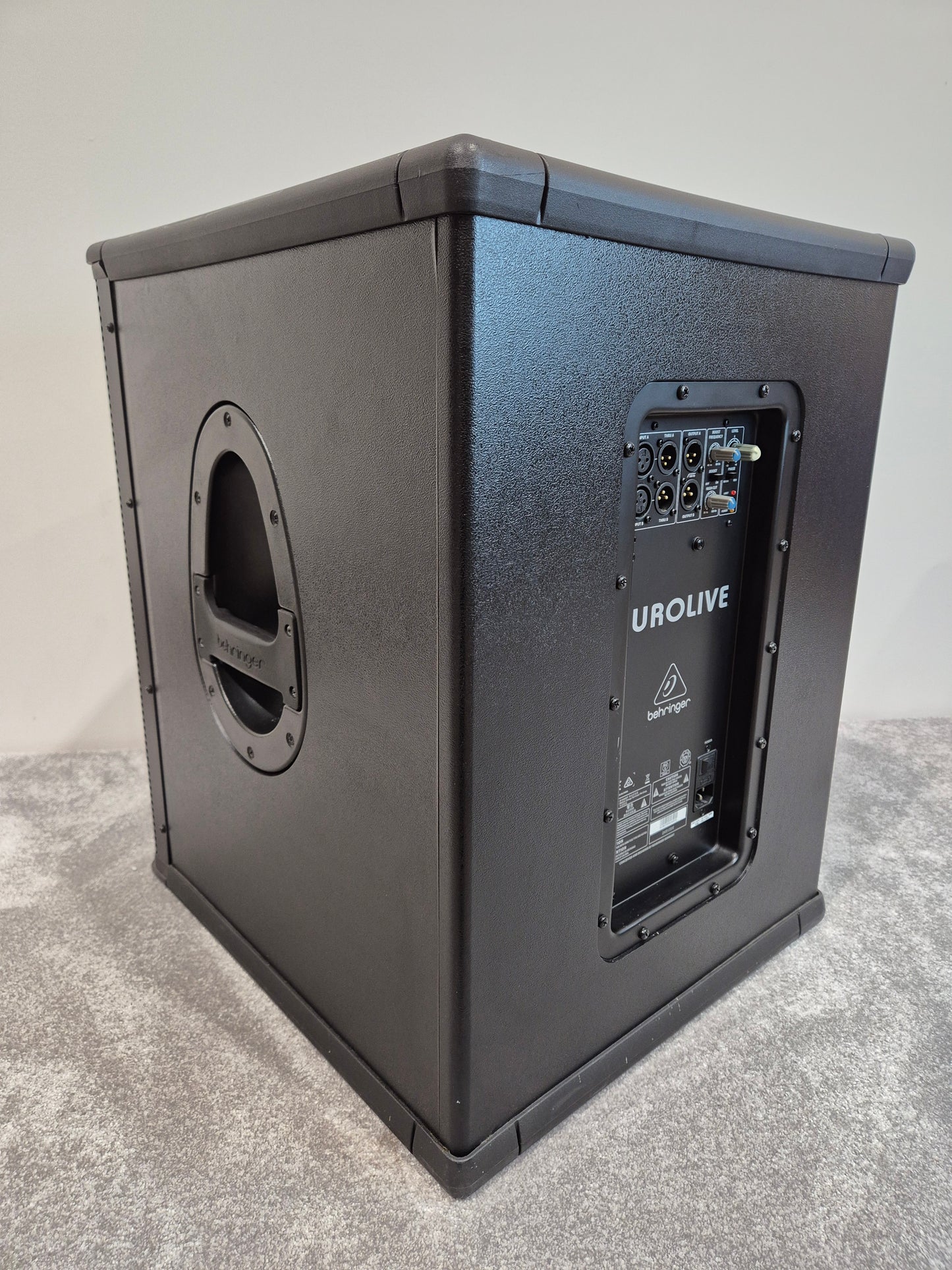 Behringer EUROLIVE B1500XP - 3000-watt High-Performance Active PA Subwoofer RRP £399