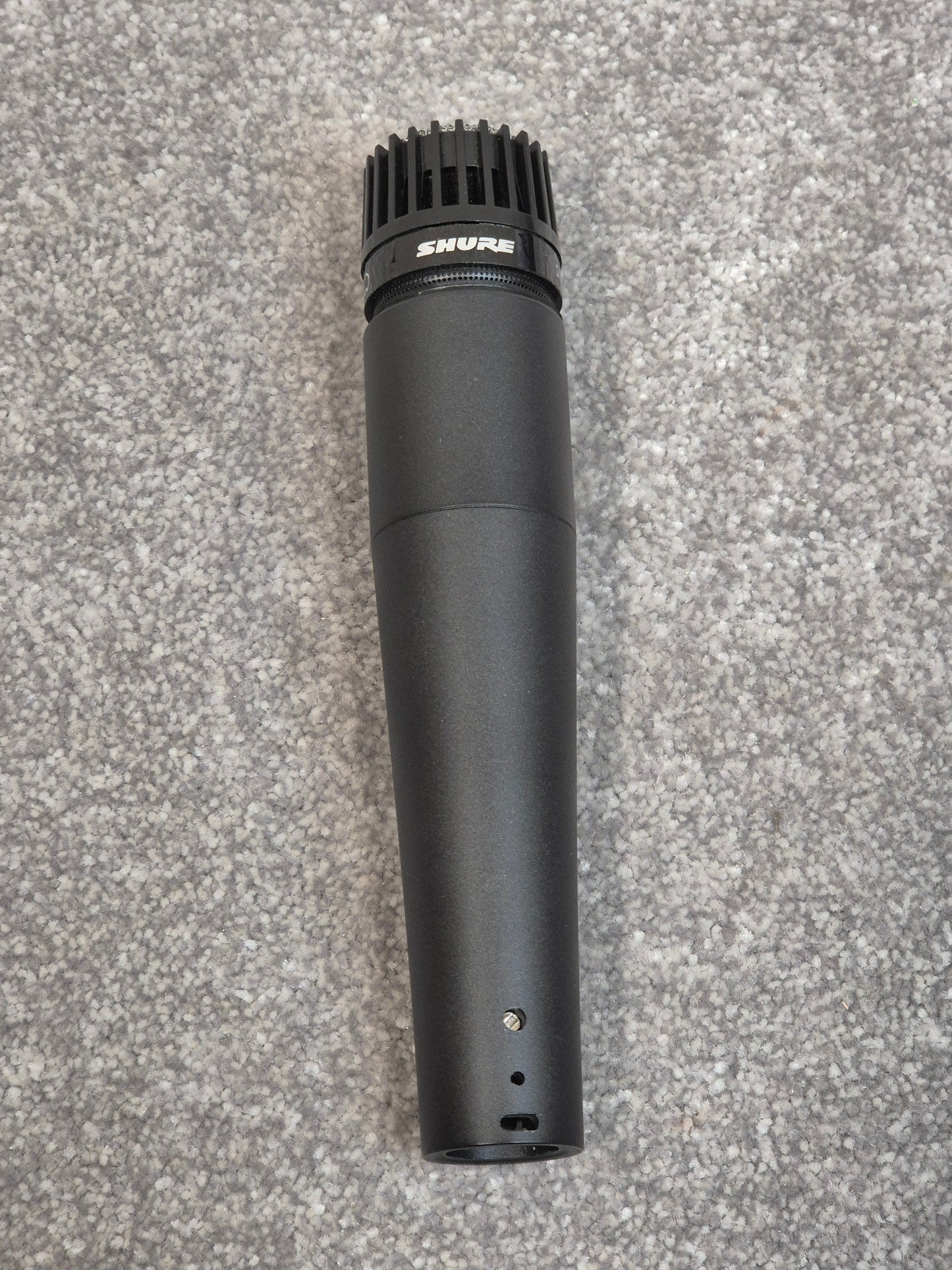 Shure SM57 - Low-Impedance Cardioid Dynamic Microphone w/ Case