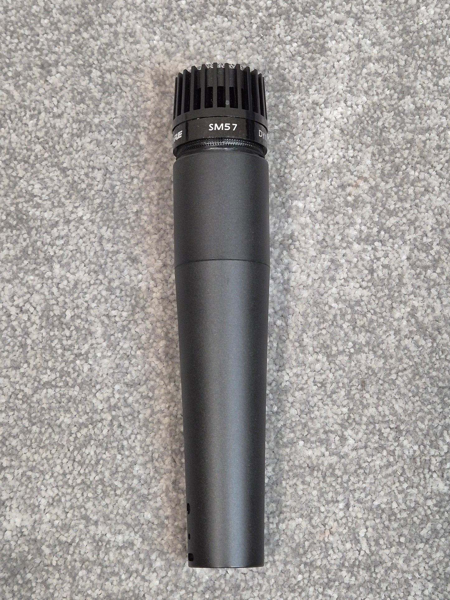 Shure SM57 - Low-Impedance Cardioid Dynamic Microphone w/ Case