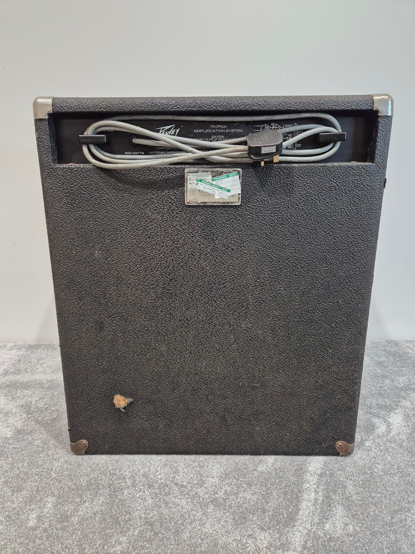 Peavey TKO 65 - Solid-State Bass 65 watts Combo Amplifier