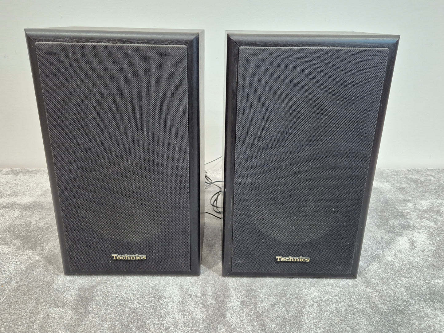 Technics SB F911 - 100 watts, 2-Way Bookshelf Speakers (Pair)