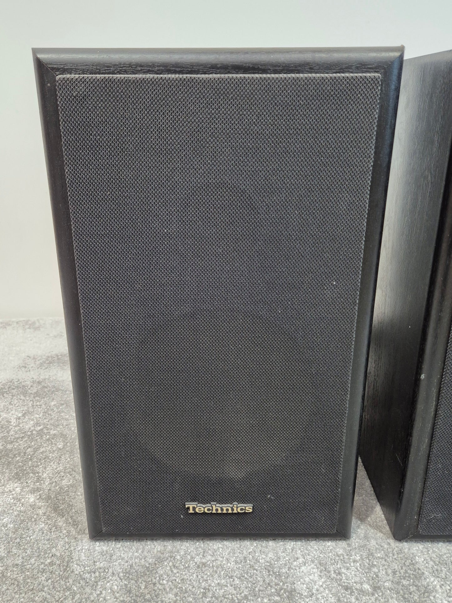 Technics SB F911 - 100 watts, 2-Way Bookshelf Speakers (Pair)