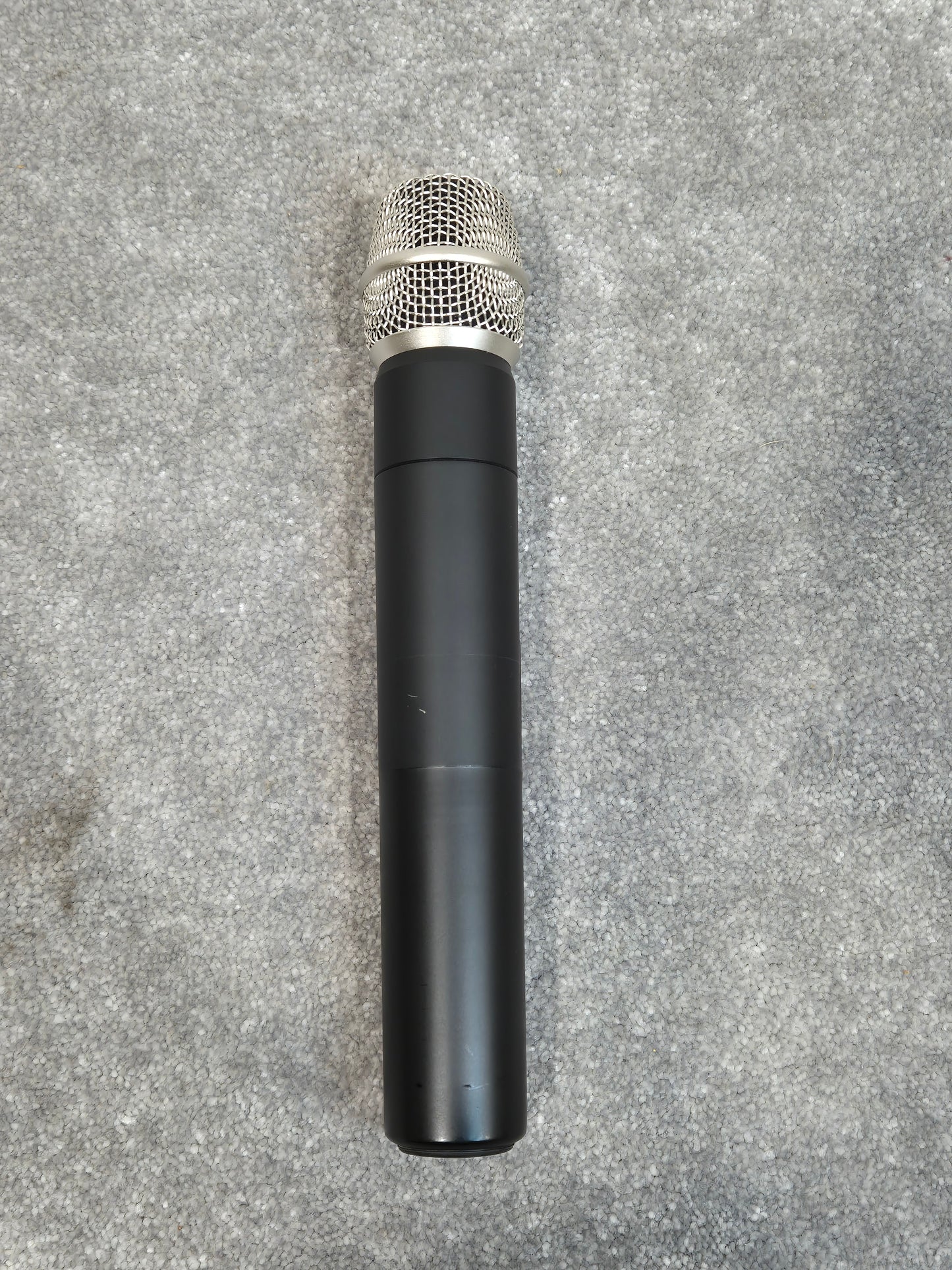 Line 6 XD-V55 - Digital Wireless Headset Microphone System w/ Soft Case