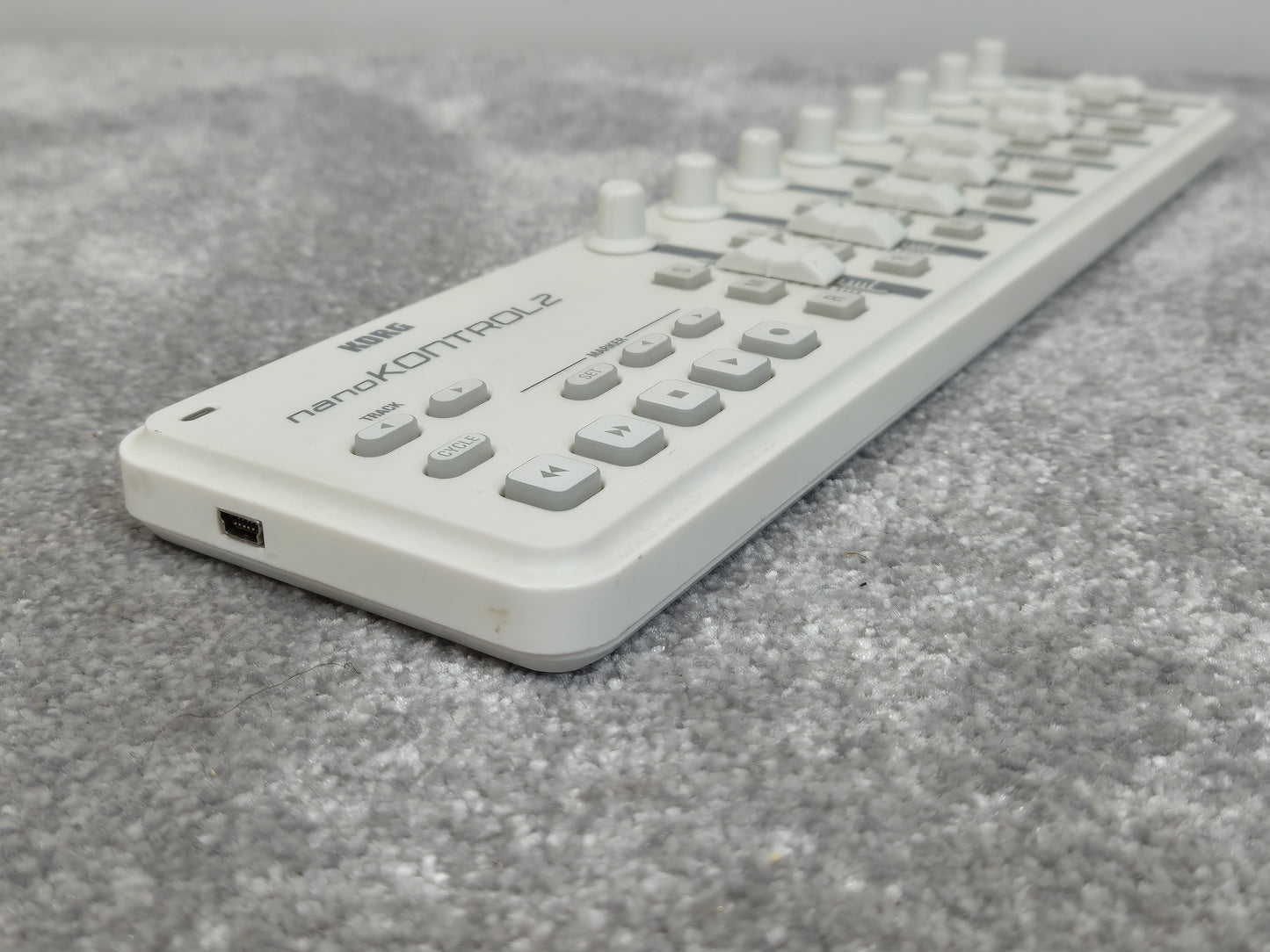 Korg nanoKONTROL 2 - Slimline USB MIDI Controller - White