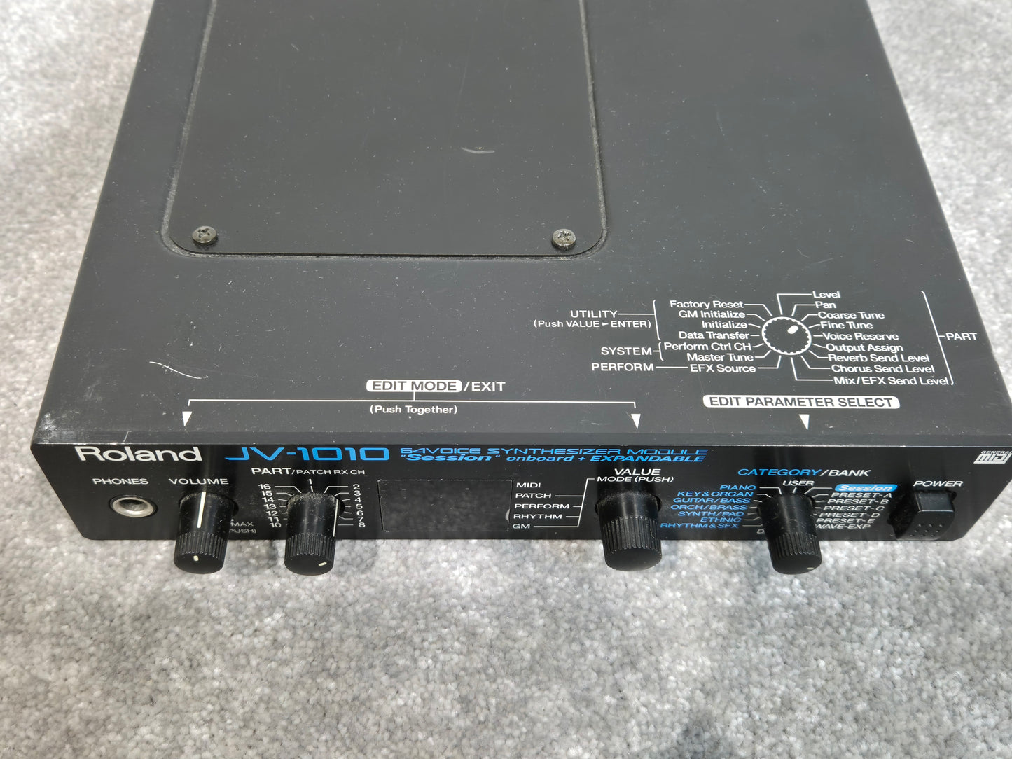 Roland JV-1010 - 64-Voice Compact Synthesizer Module