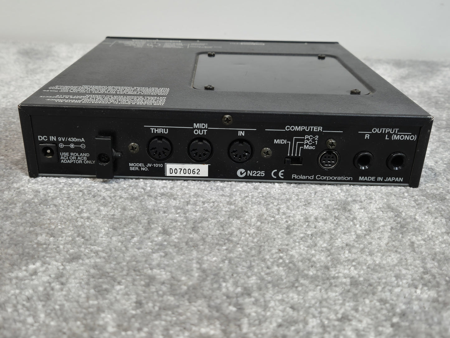 Roland JV-1010 - 64-Voice Compact Synthesizer Module