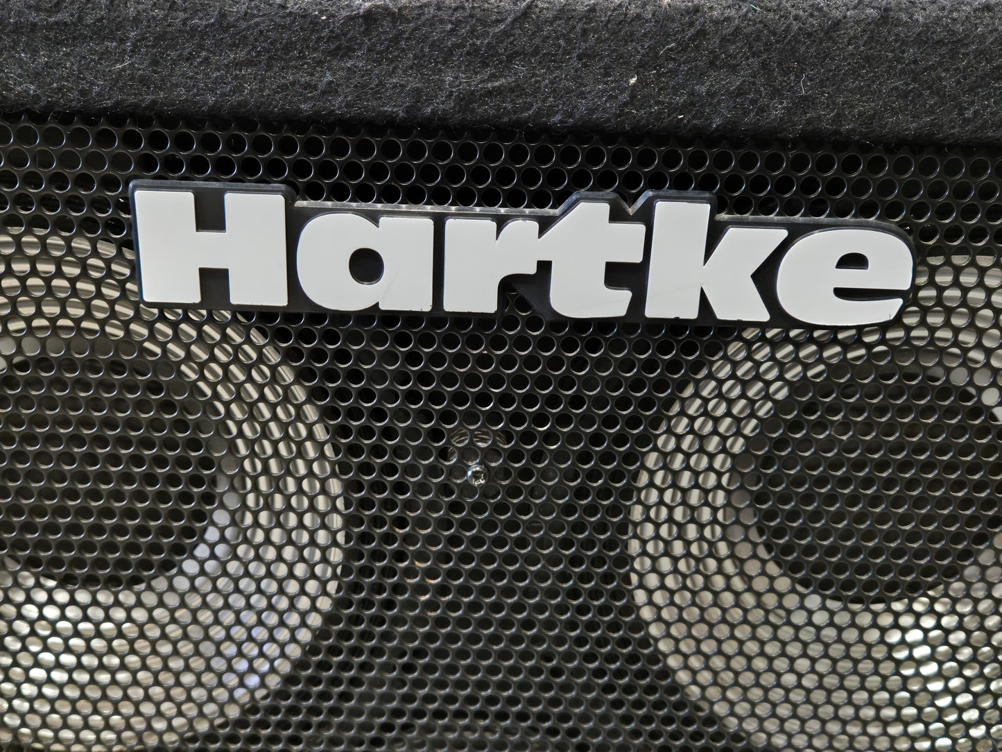 Hartke 4.5 XL - 4x10, 400-watts Bass Cabinet