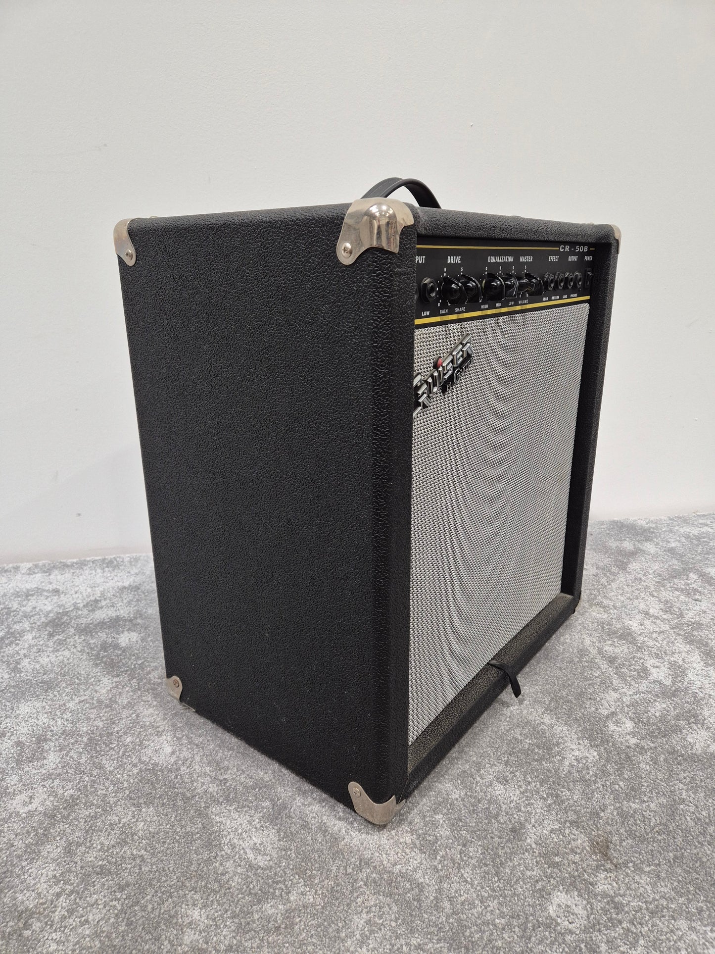 Cruiser CR-50B - 50-watts RMS Bass Amplifier
