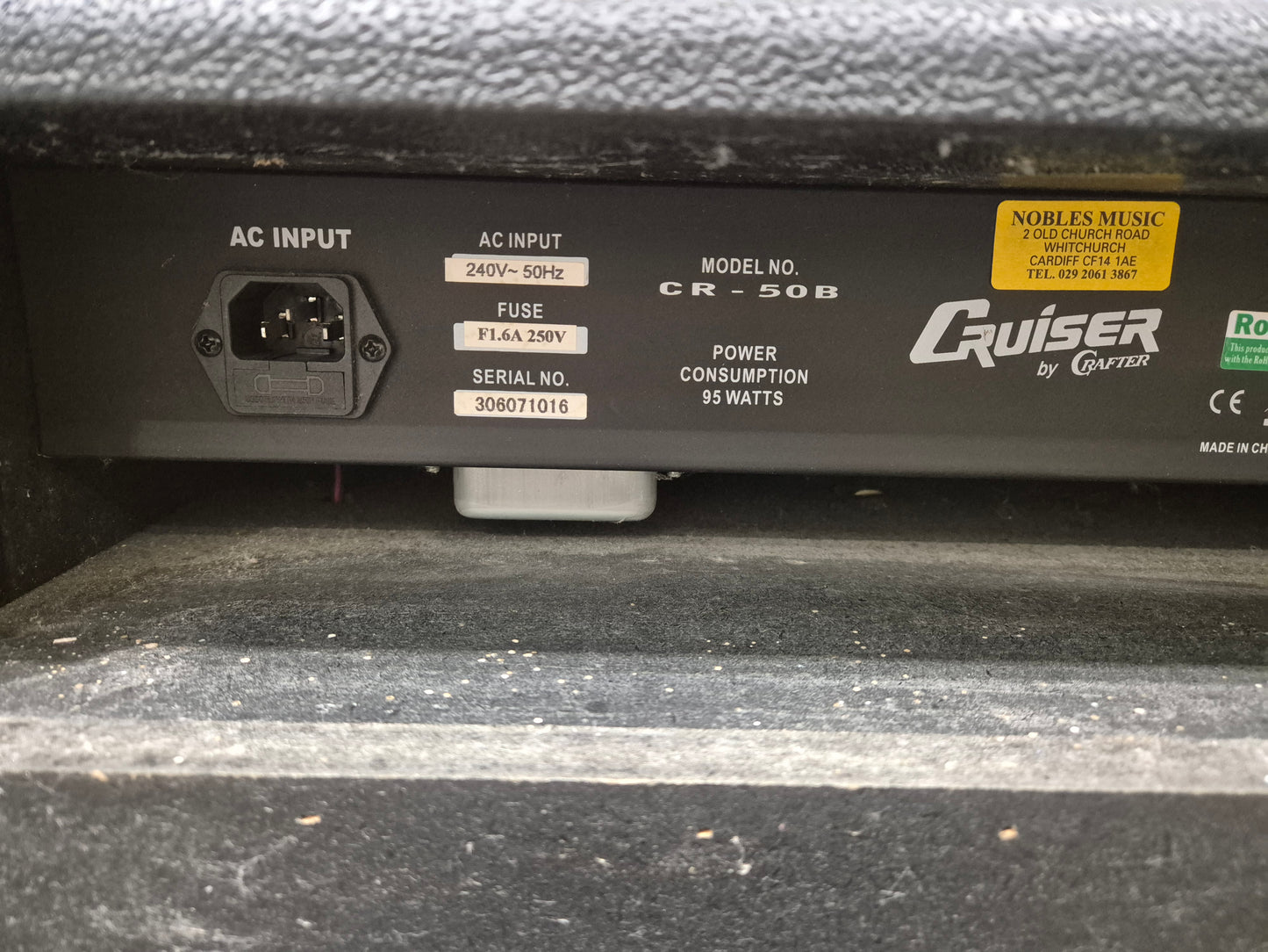 Cruiser CR-50B - 50-watts RMS Bass Amplifier