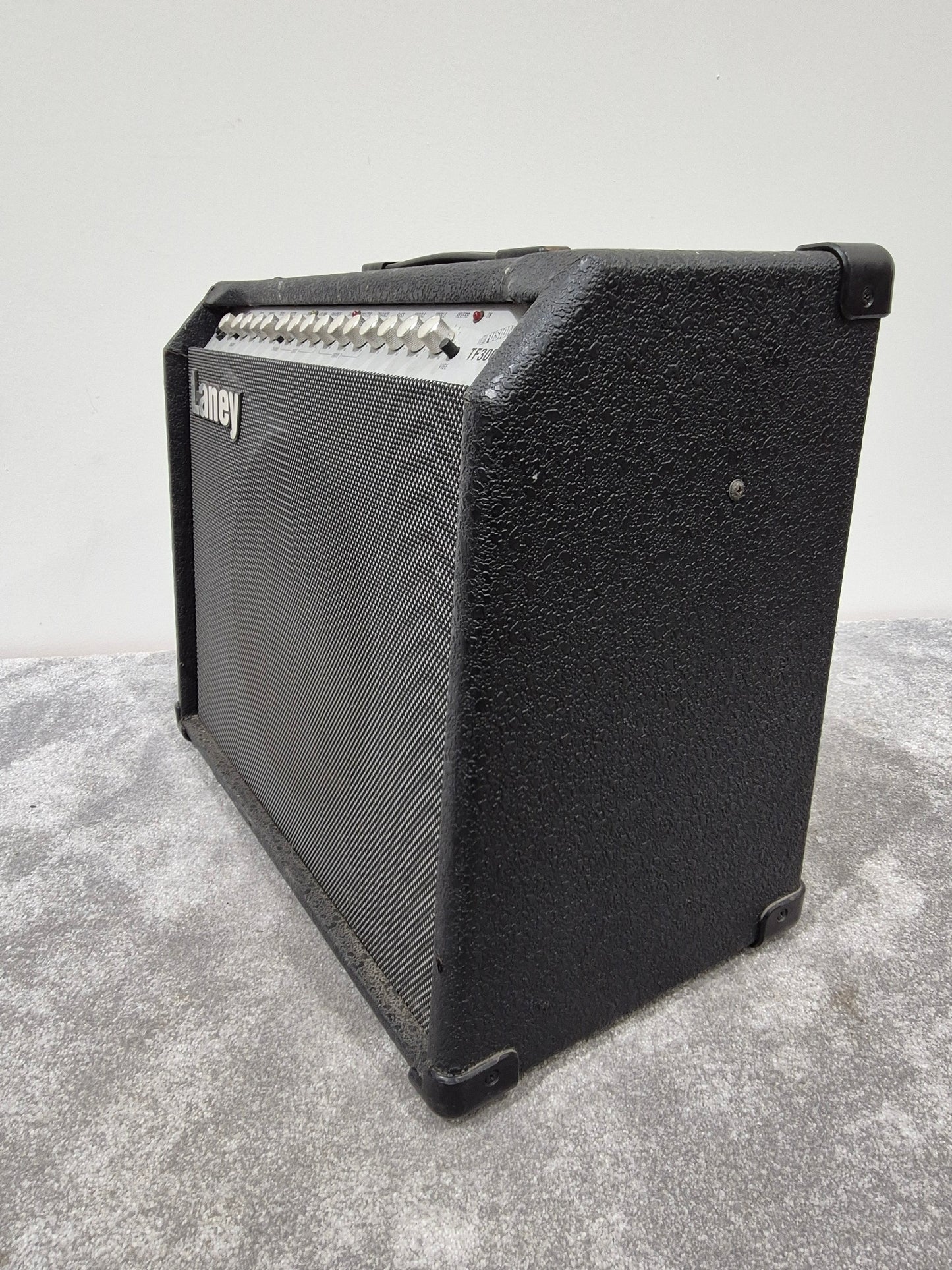 Laney Fusion Tf300 Amplifier - 120 Watts, Digital Modeling - Good