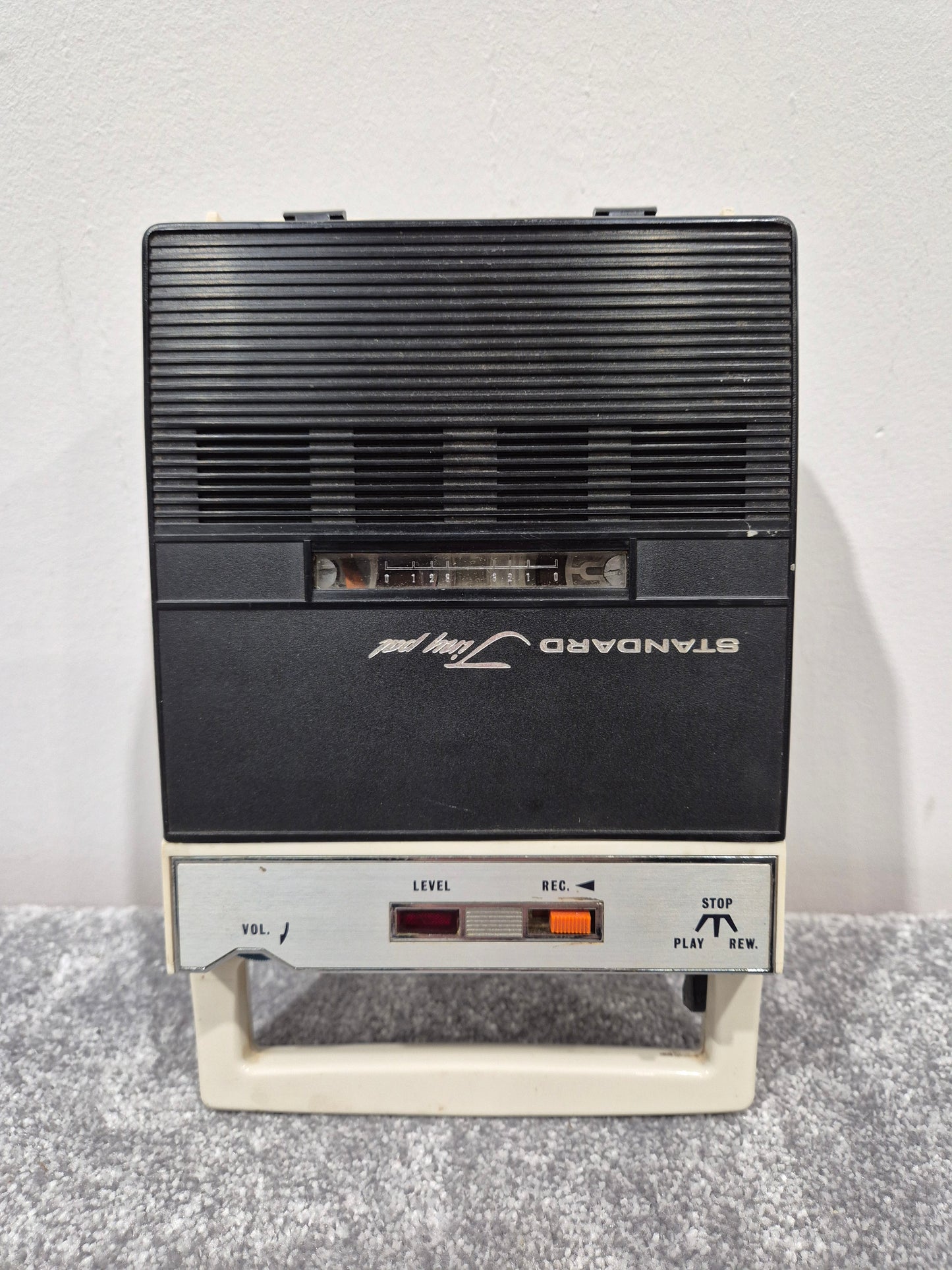 Tiny Pal SR-E22T - Reel-To-Reel Tape Recorder From The 1960s