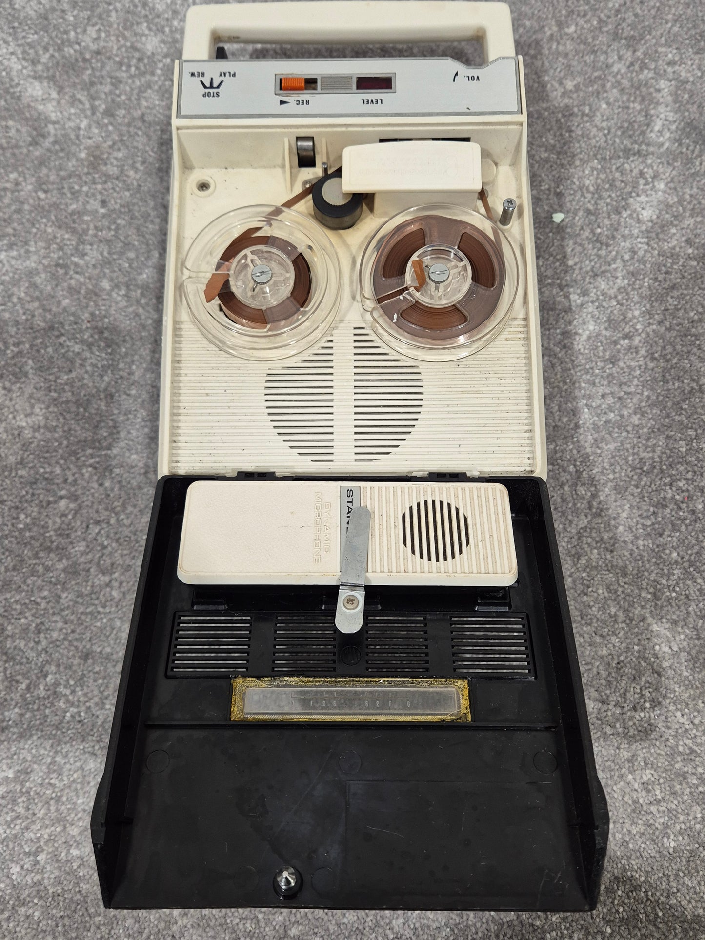 Tiny Pal SR-E22T - Reel-To-Reel Tape Recorder From The 1960s