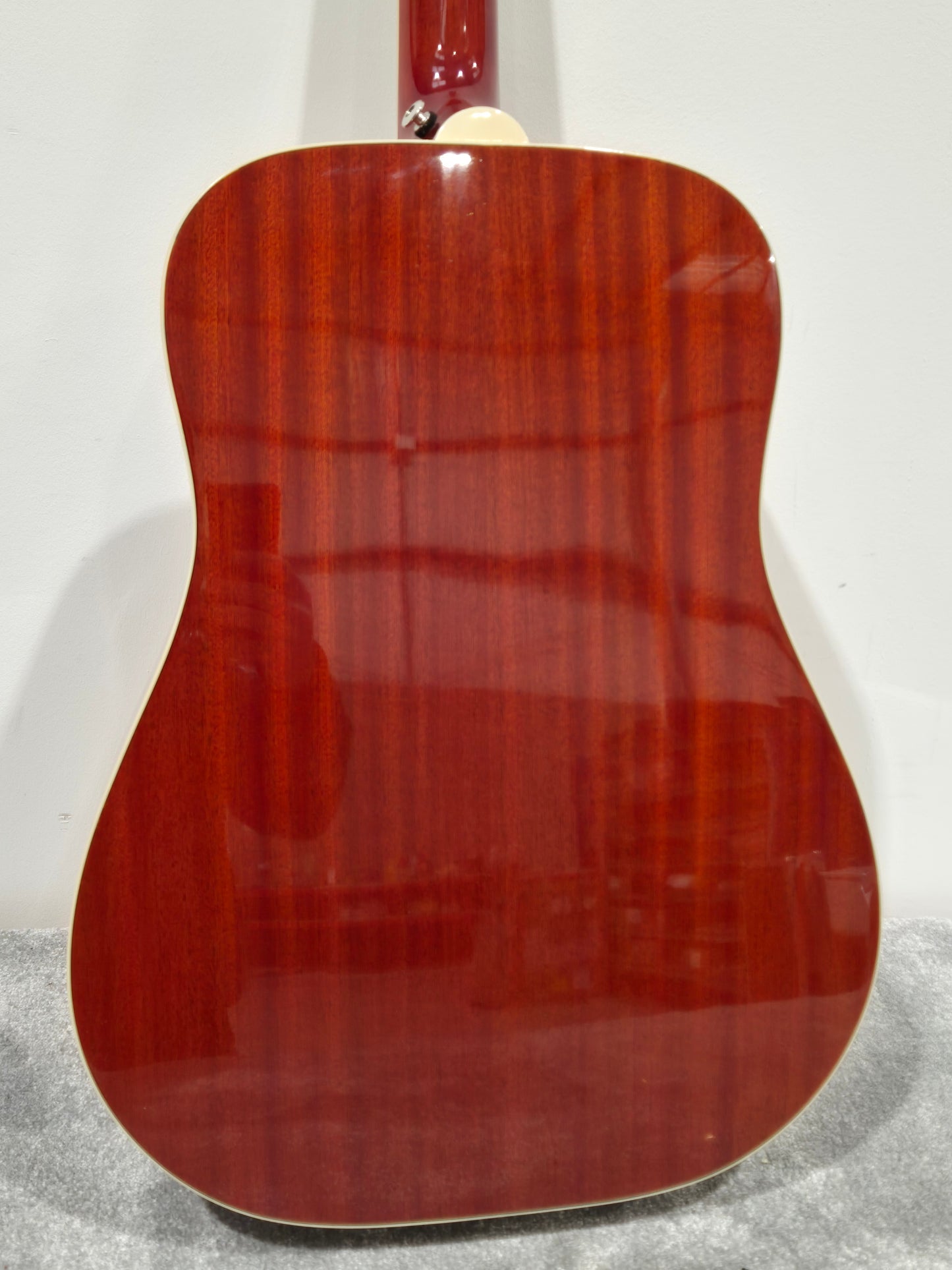 Epiphone Hummingbird Pro - Acoustic Guitar w/ Hard Case