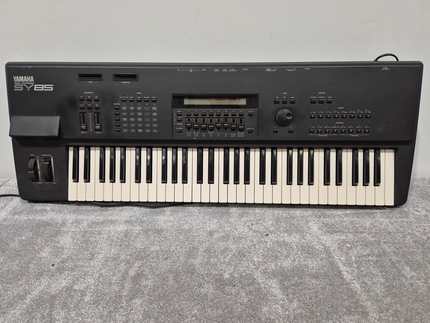 Yamaha SY-85 - Digital Music Workstation w/ Soft Case (Read Description)