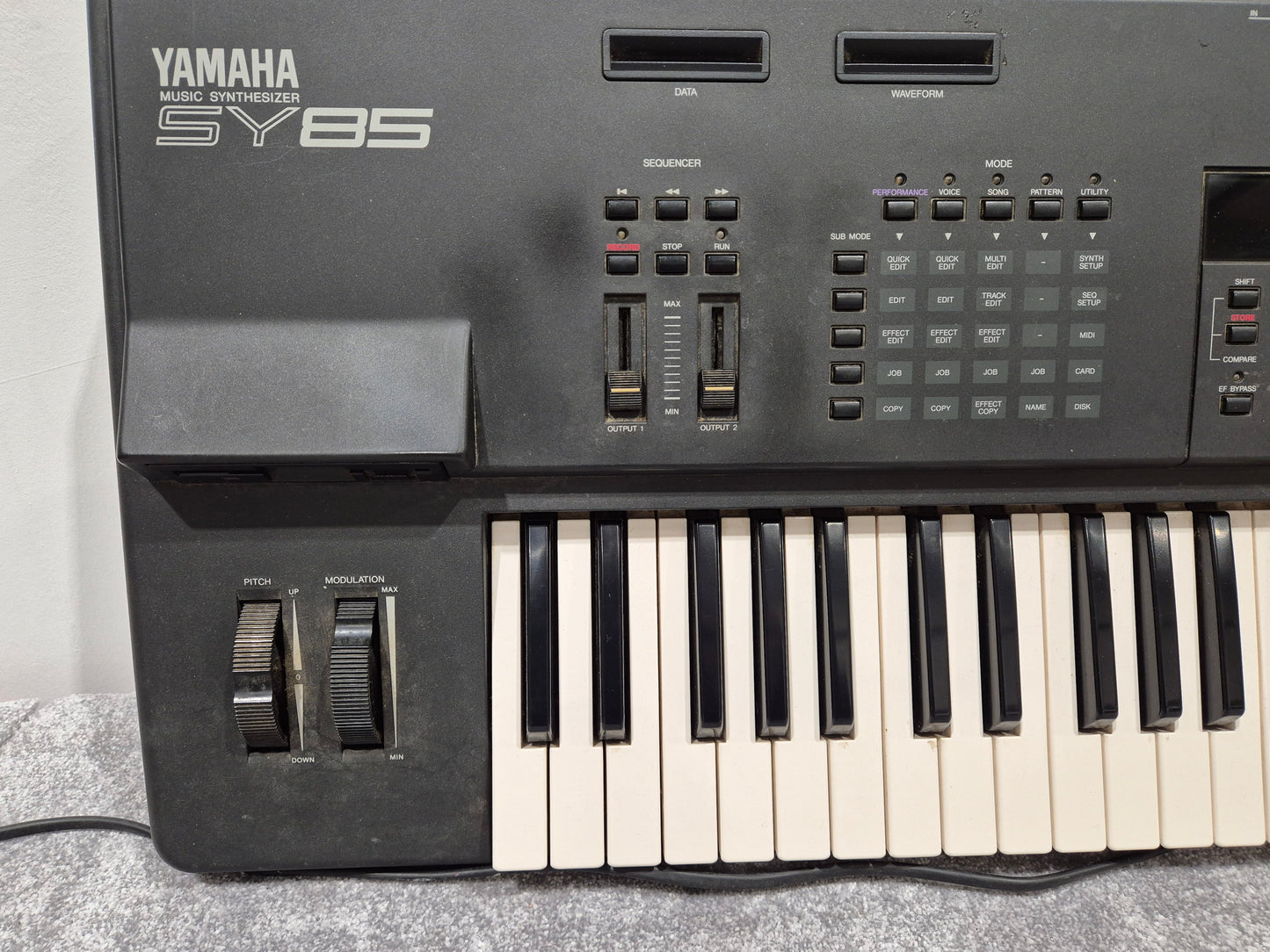 Yamaha SY-85 - Digital Music Workstation w/ Soft Case (Read Description)