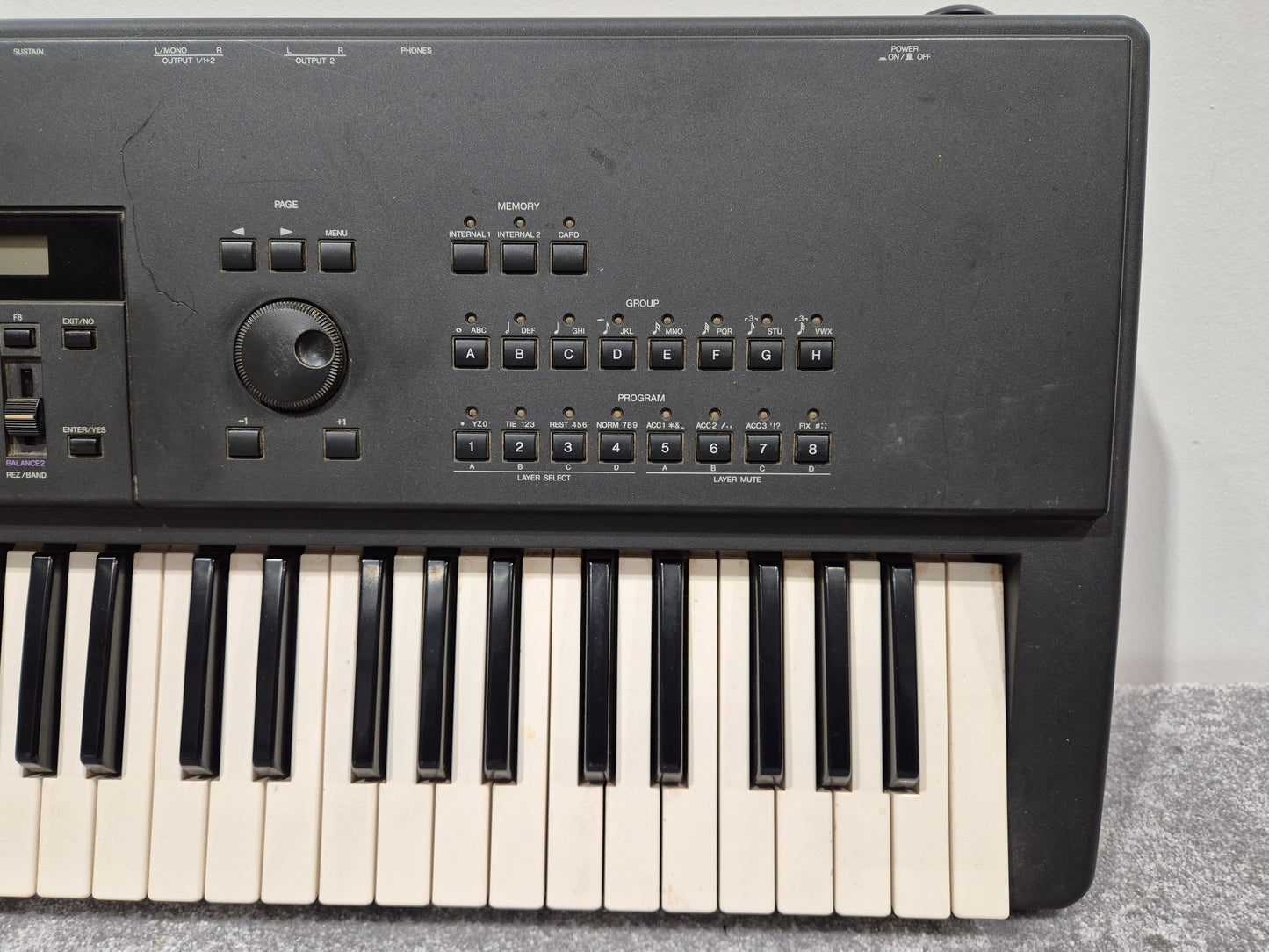 Yamaha SY-85 - Digital Music Workstation w/ Soft Case (Read Description)