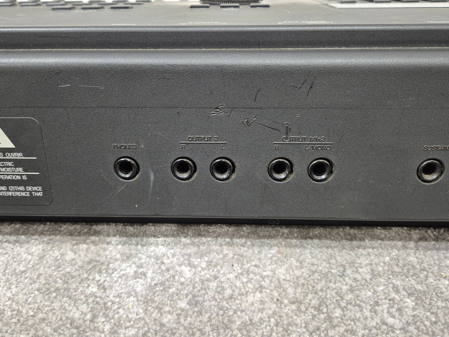 Yamaha SY-85 - Digital Music Workstation w/ Soft Case (Read Description)