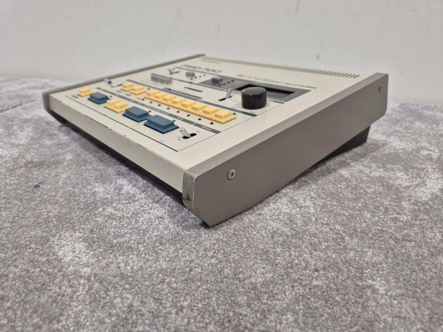 Roland MSQ-700 - Multitrack Digital Keyboard Sequencer (Read Description)