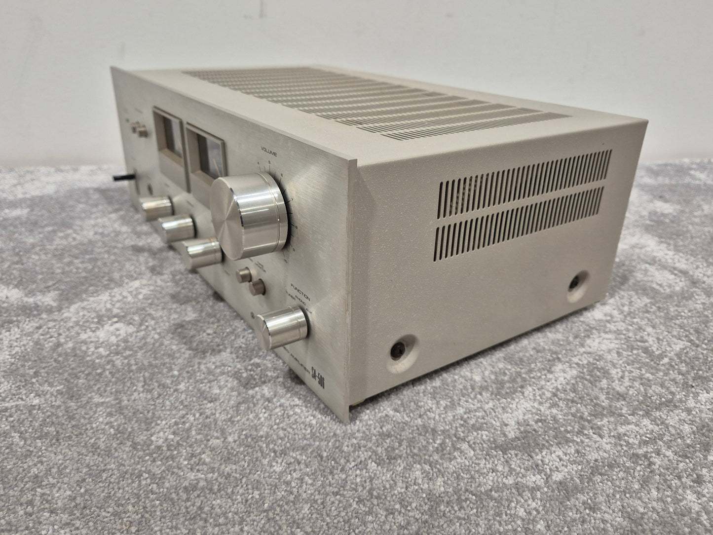 Pioneer SA-506 - 25-watts Per Channel - Stereo Integrated Amplifier