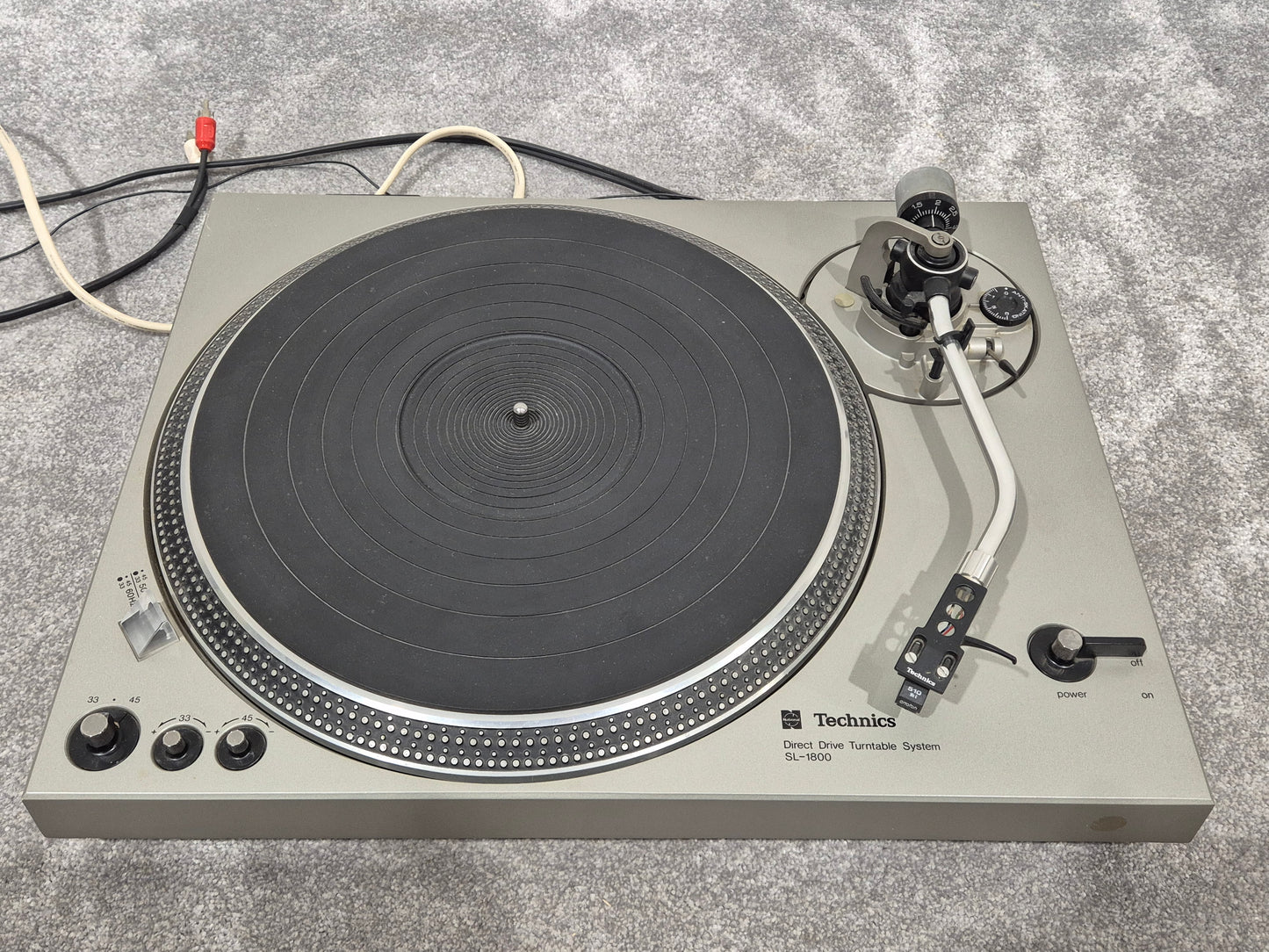 Technics SL 1800 - Direct-Drive Turntable