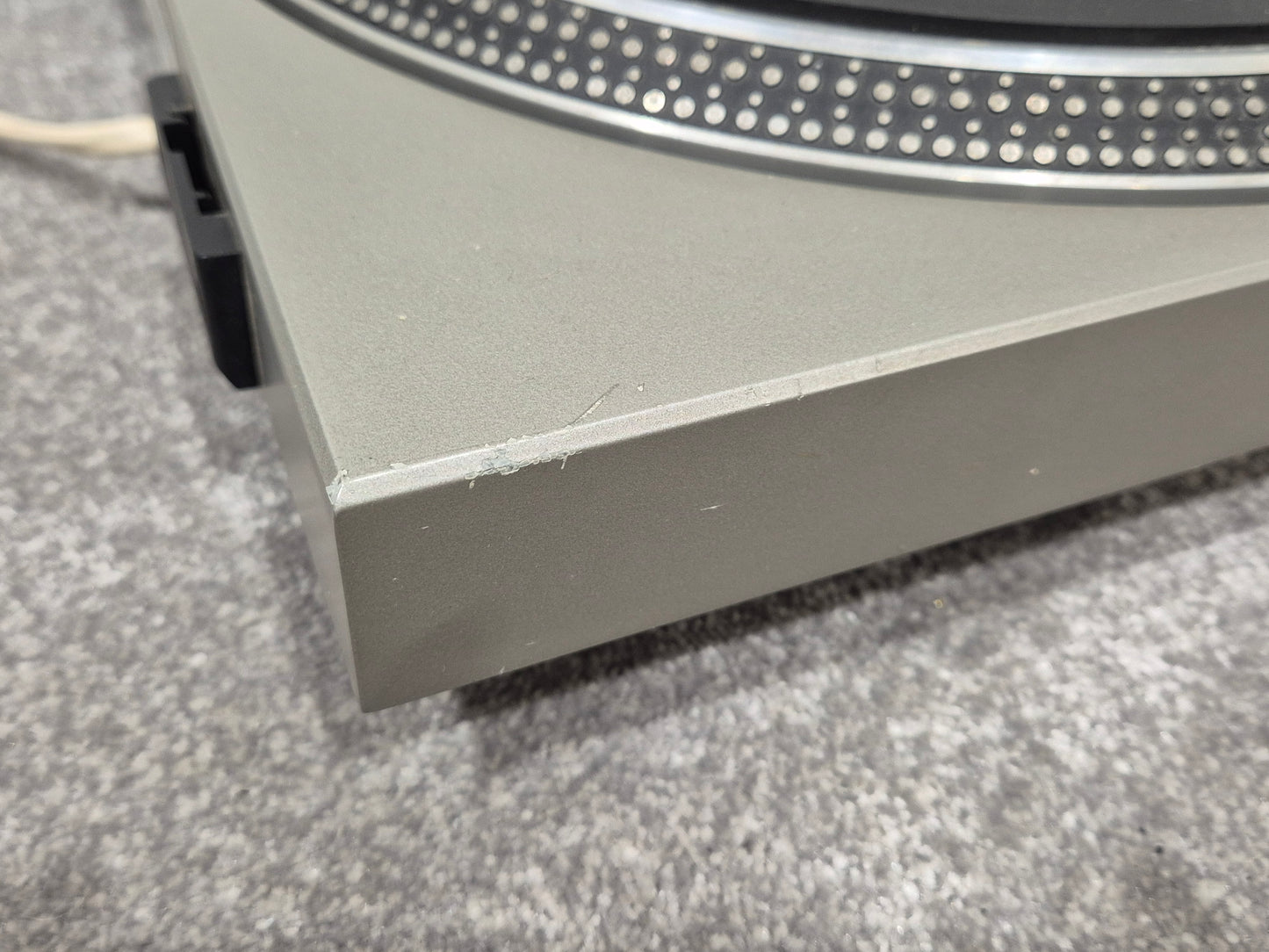 Technics SL 1800 - Direct-Drive Turntable