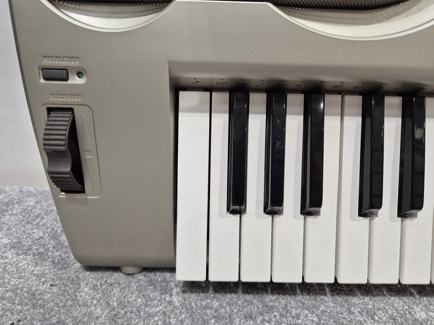 Casio WK 3200 - Versatile Digital 61 Key Keyboard