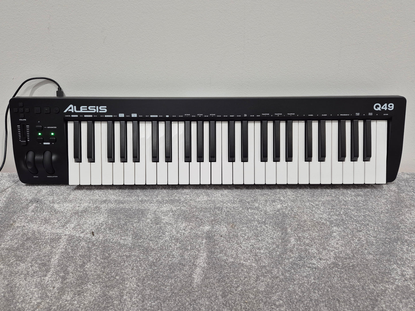 Alesis Q49 - 49-Note MIDI Keyboard Controller - USB