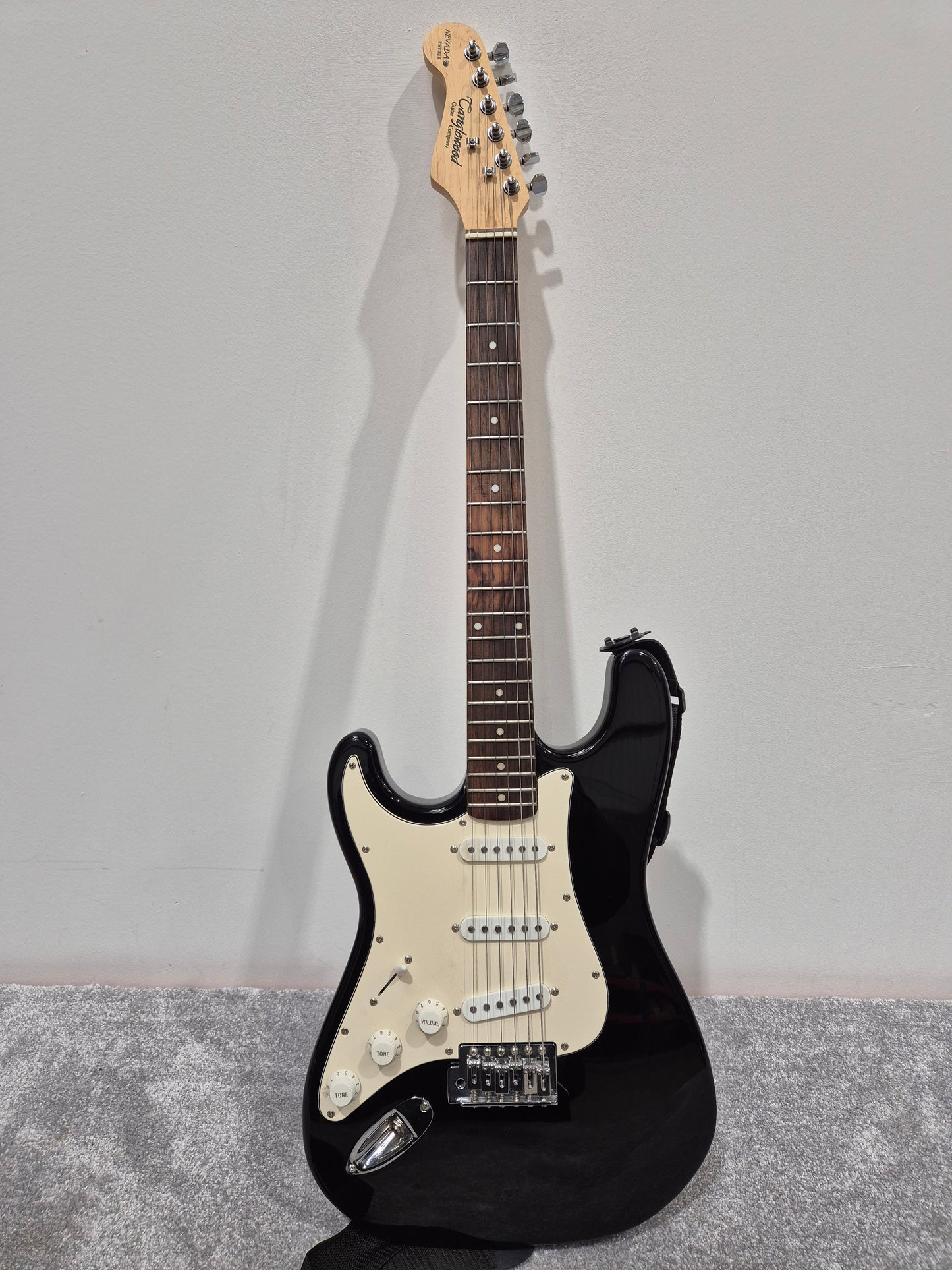 Tanglewood Nevada FST32K - Strat-Style Electric Guitar