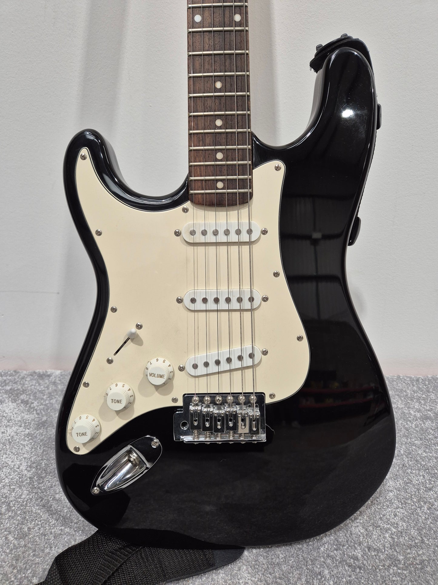 Tanglewood Nevada FST32K - Strat-Style Electric Guitar