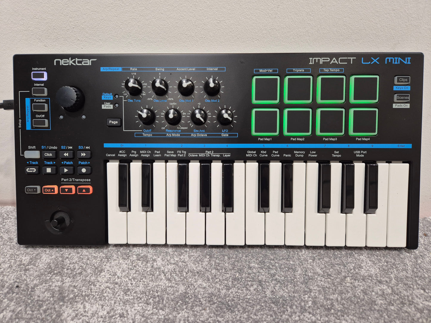 Nektar LX Mini - Compact and Versatile USB MIDI Controller