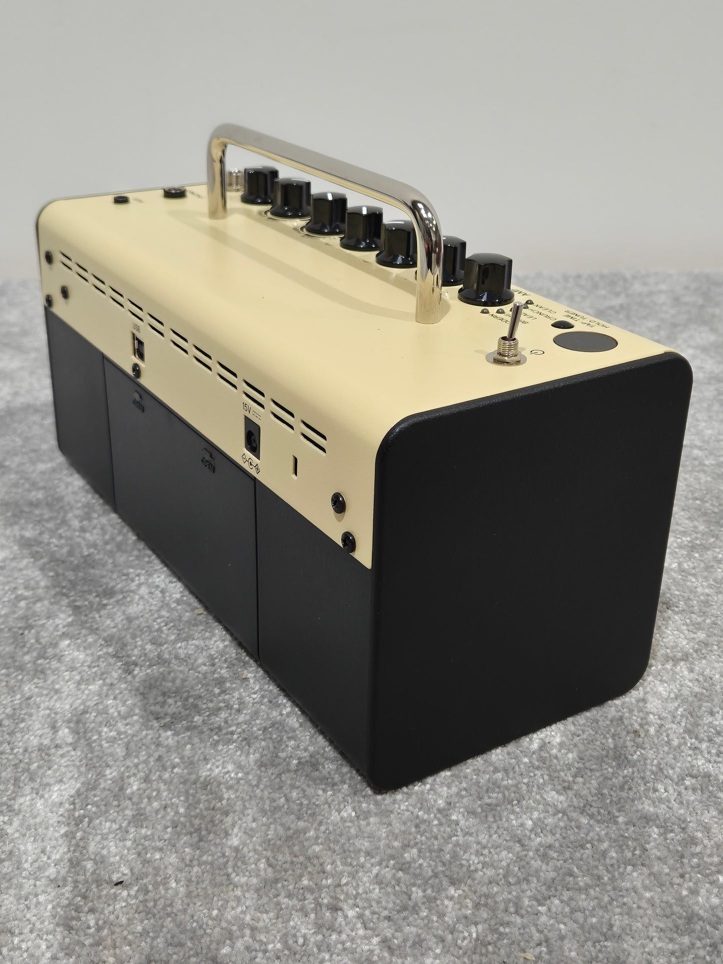 Yamaha THR5 - Modelling Guitar Combo Amplifier