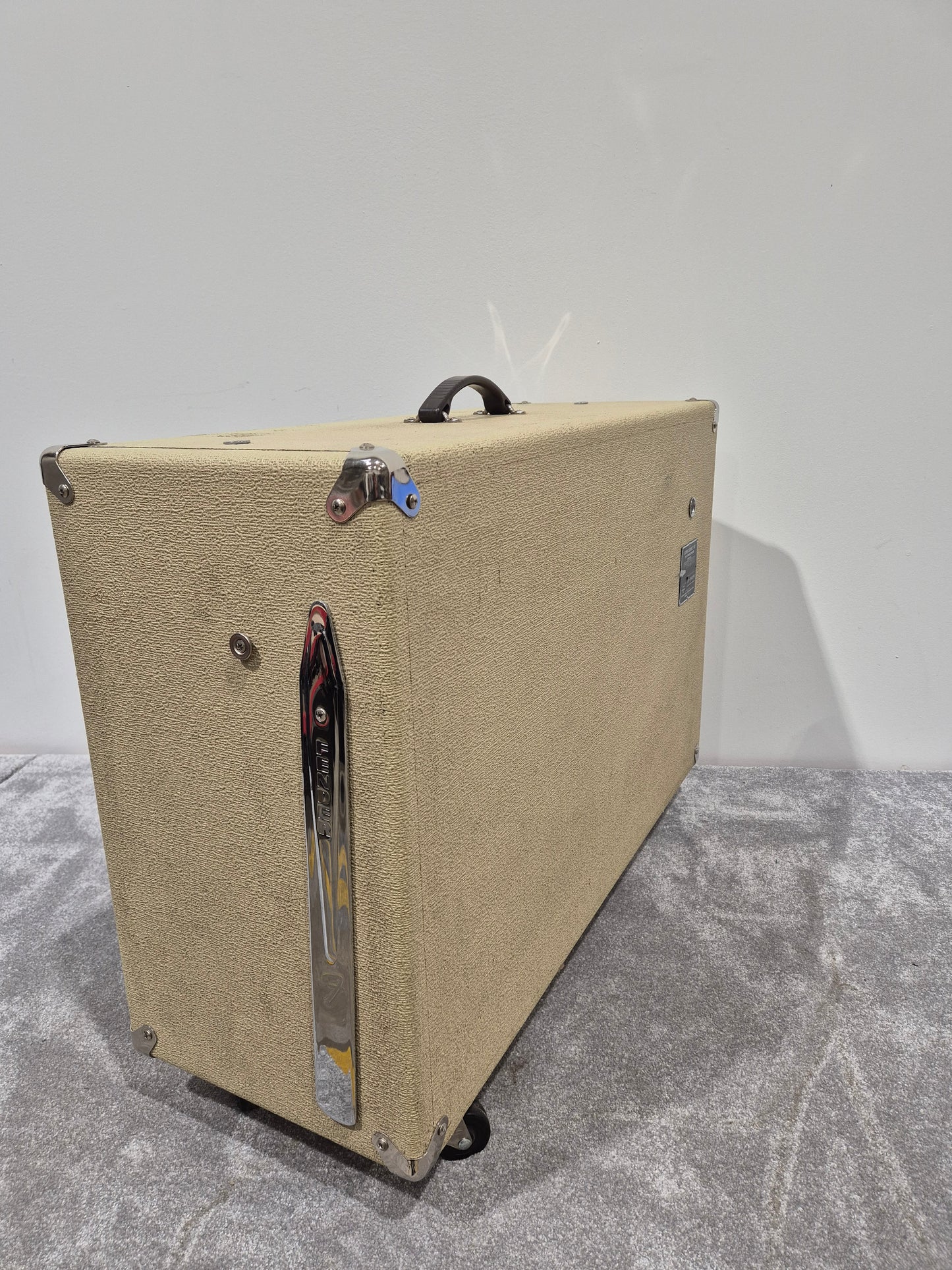 Fender Super Sonic 60 Enclosure - Guitar Speaker Cabinet