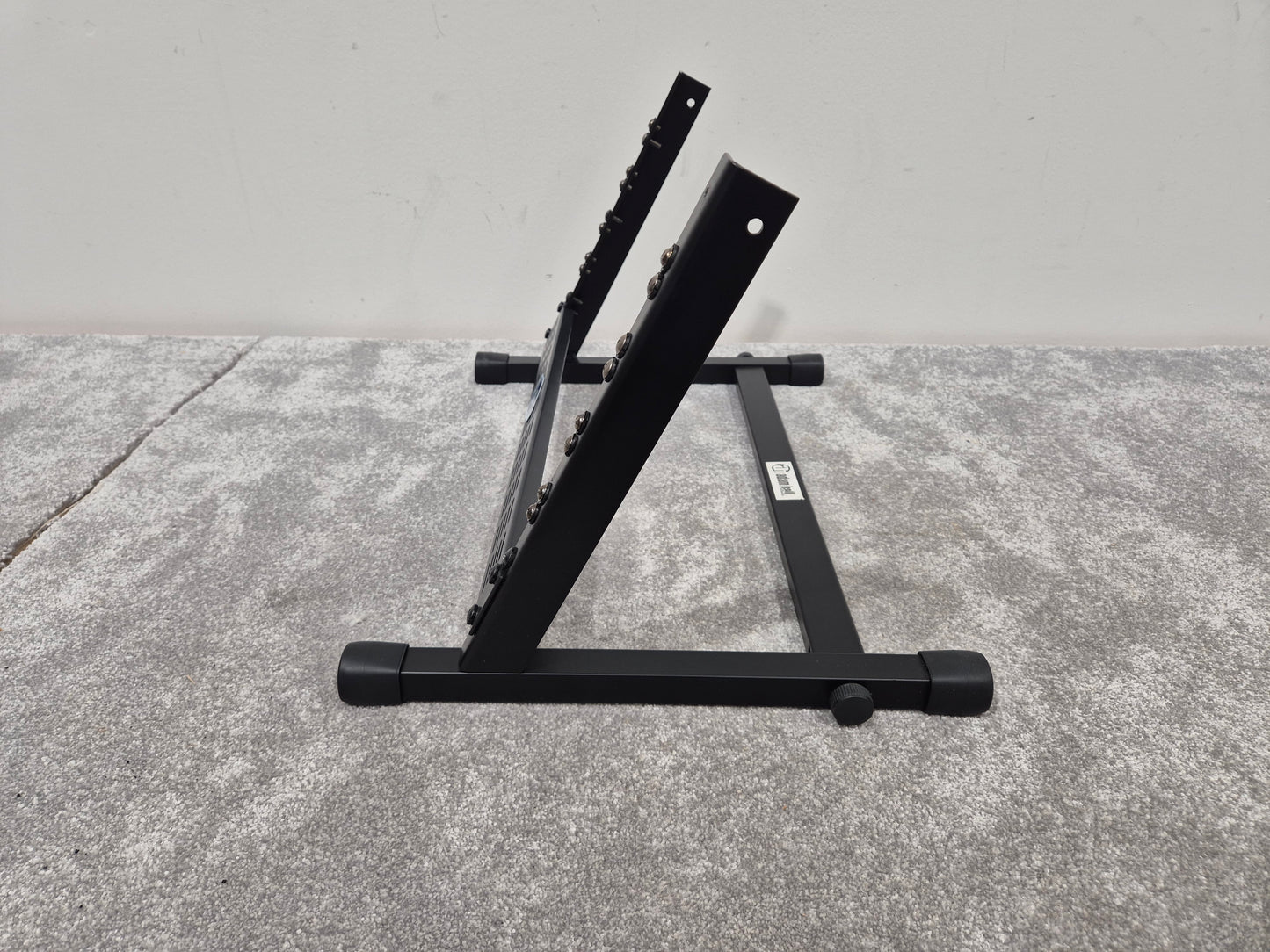 Adam Hall Rack Stand 6U - Desktop Rack Stand