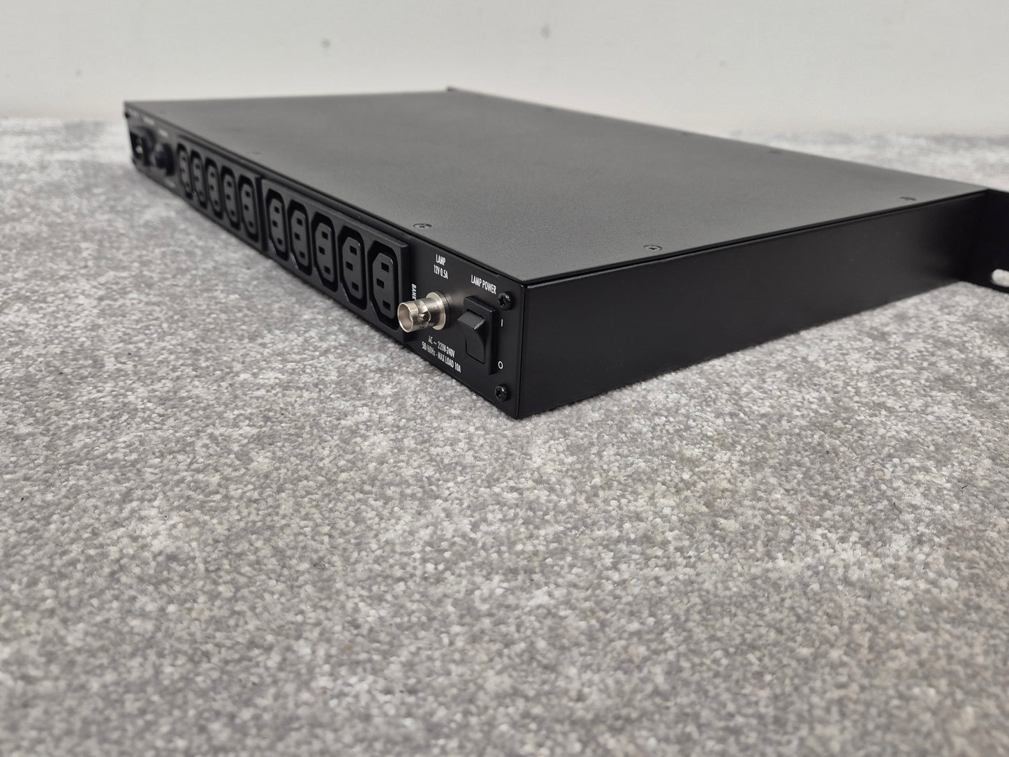 Furman PL-8C E - Rack Mounted Power Conditioner