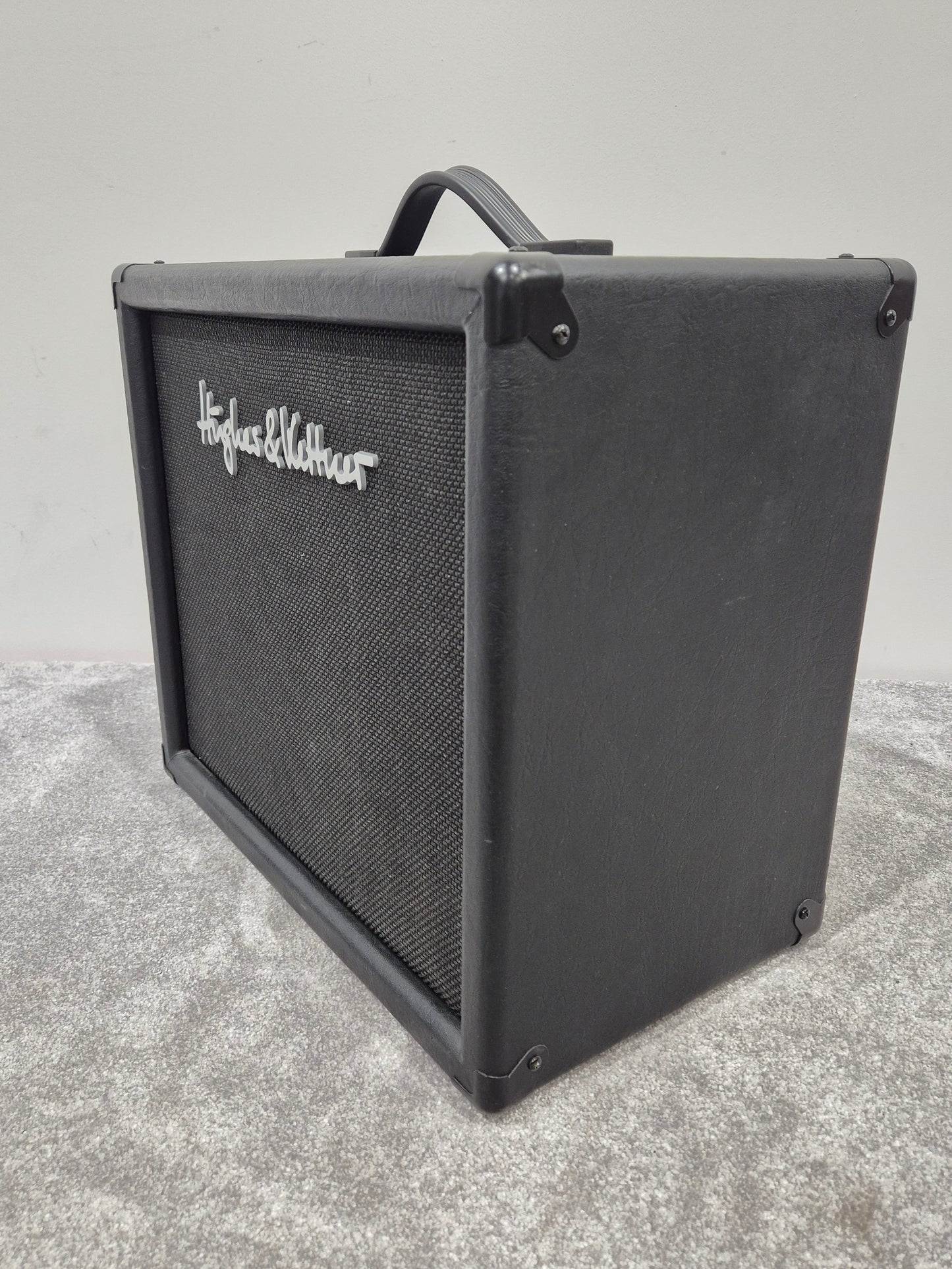 Hughes & Kettner Tubemeister 20 Guitar Amp w/ FS-2 Footswitch and TM112 Speaker Cab