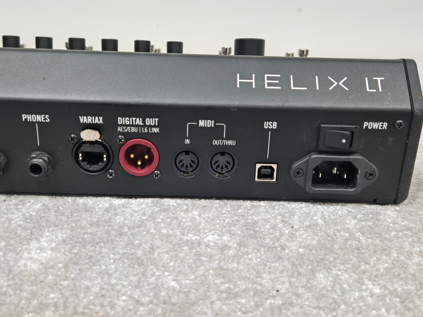 Line 6 Helix LT - Guitar Amp Modeller and Multi-Effects Processor