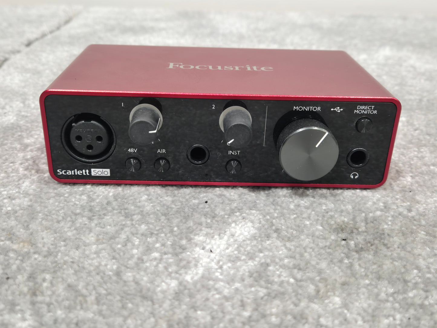 Focusrite Scarlett Solo 3rd Gen - Compact USB Audio Interface w/ Original Box